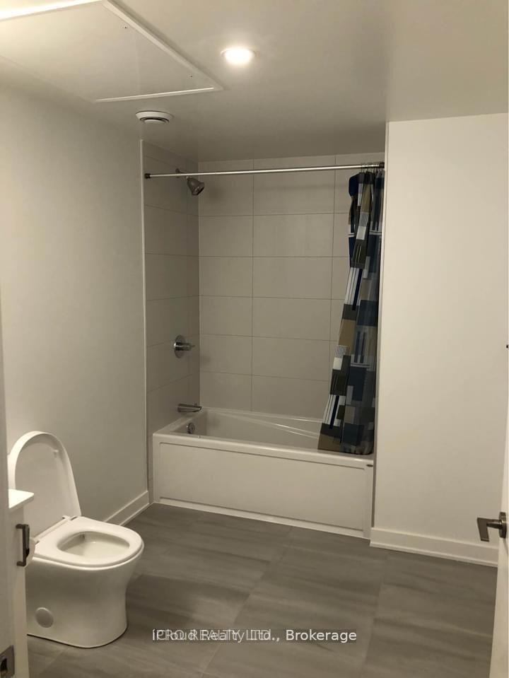 Photo 12 of Unit 103, 681 Yonge Street, Barrie, Painswick South — HOMEH