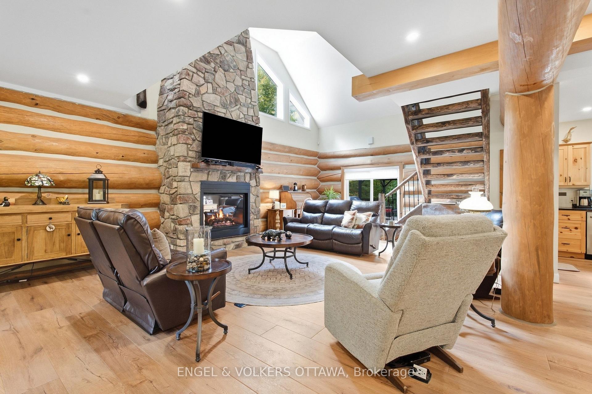 Photo 5 of 935 Kippen Road, McNab/Braeside, Mcnab/Braeside Twps — HOMEH