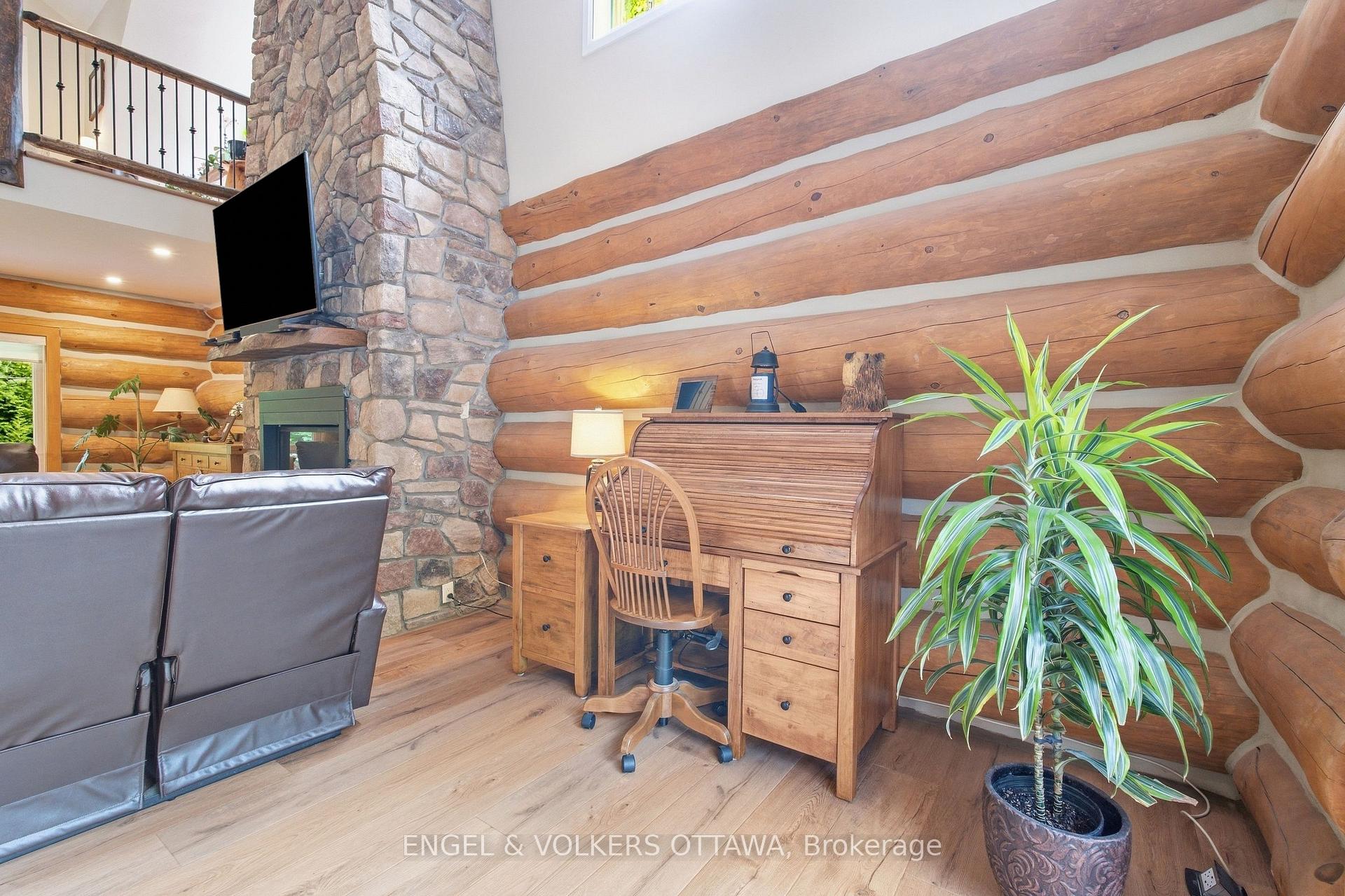 Photo 9 of 935 Kippen Road, McNab/Braeside, Mcnab/Braeside Twps — HOMEH