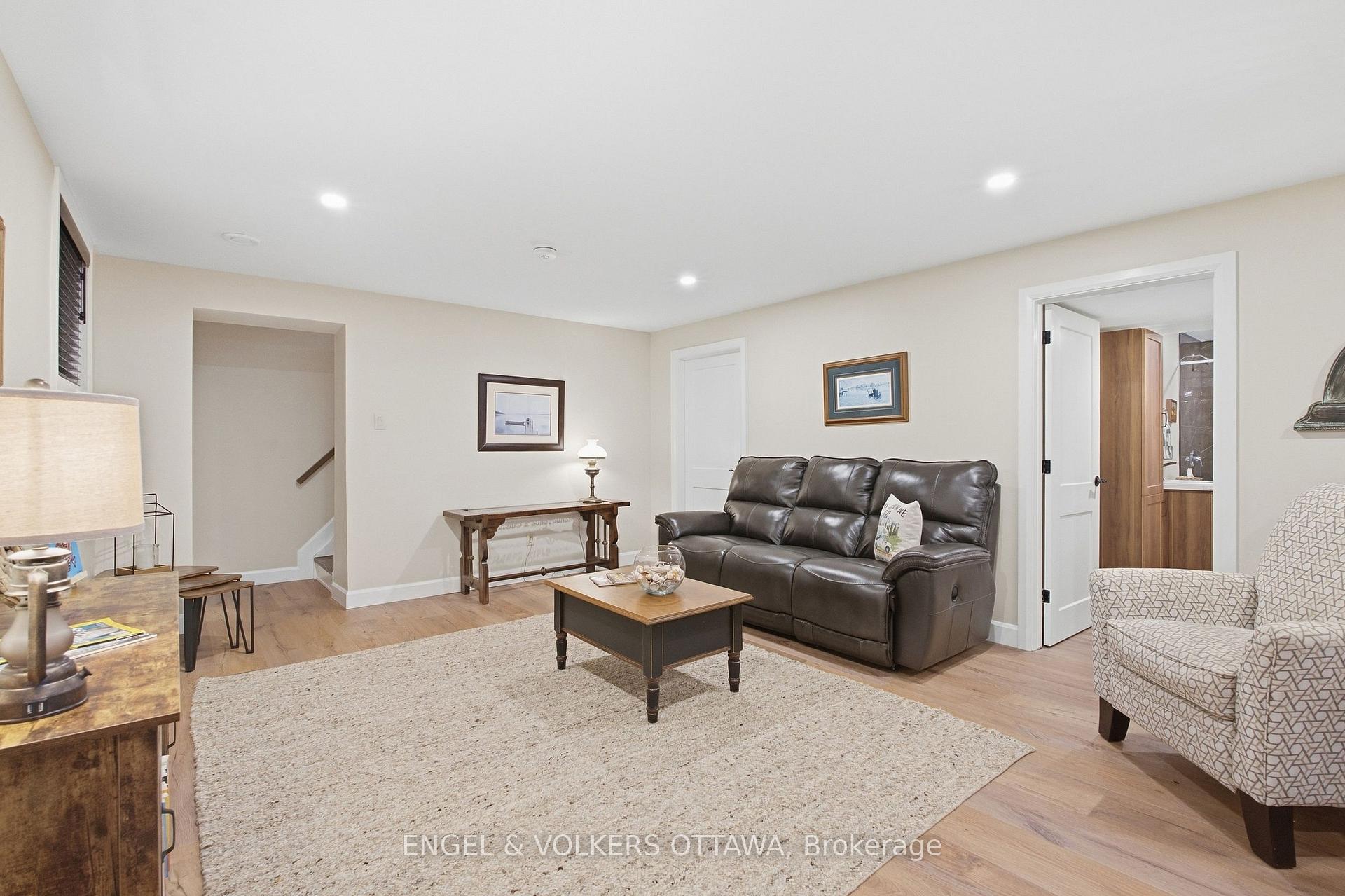 Photo 33 of 935 Kippen Road, McNab/Braeside, Mcnab/Braeside Twps — HOMEH