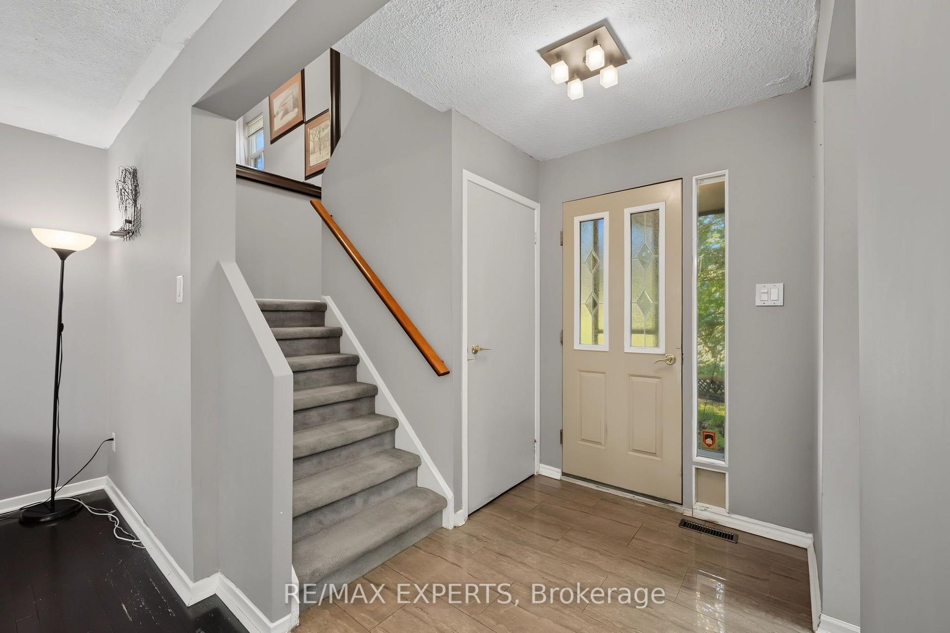 Photo 23 of 74 Downey Drive, Caledon, Bolton East — HOMEH