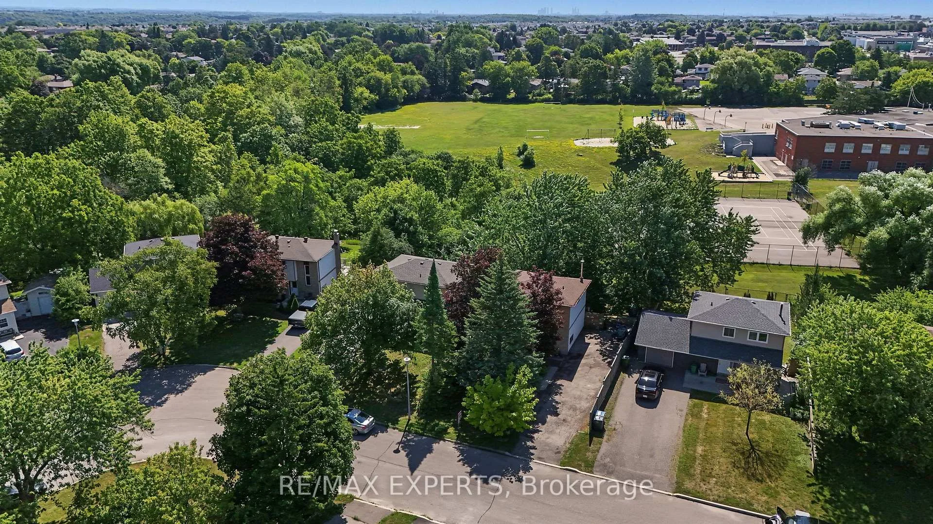 Photo 45 of 74 Downey Drive, Caledon, Bolton East — HOMEH