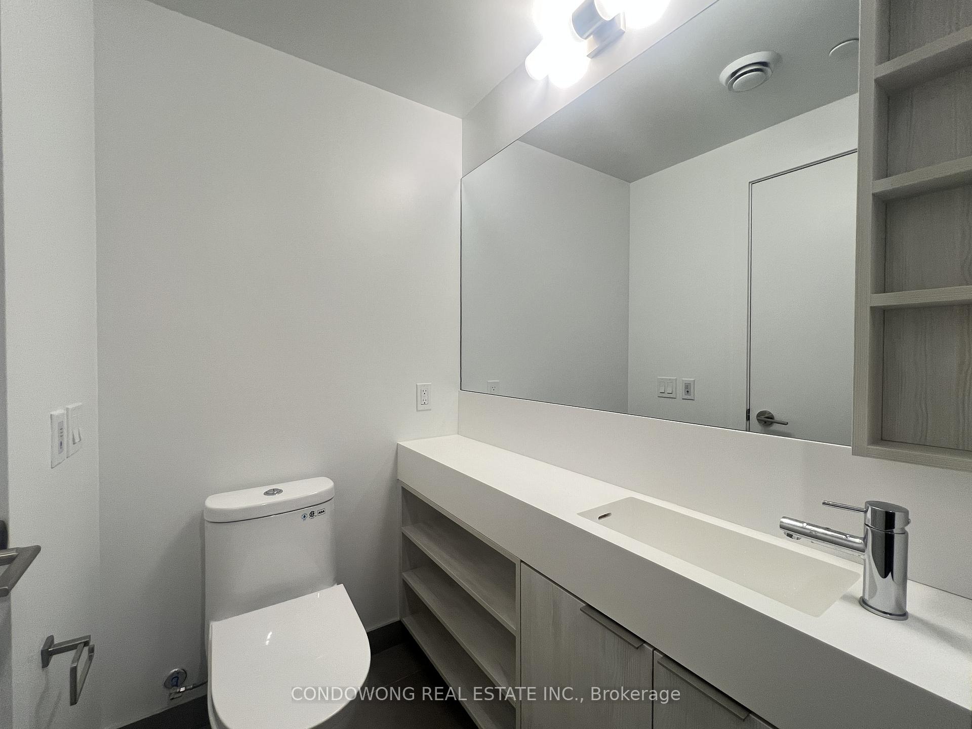 Photo 7 of Unit 4508, 8 Wellesley Street W, Toronto, Bay Street Corridor — HOMEH