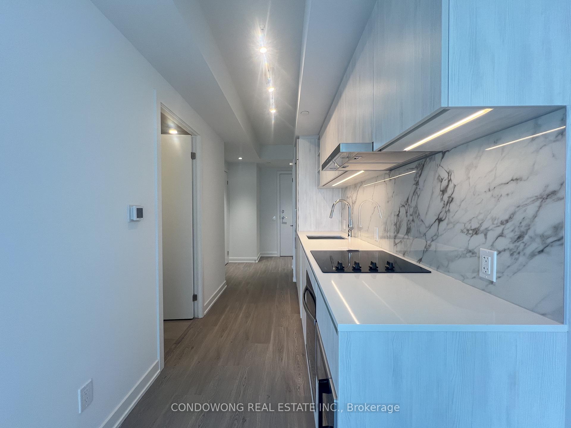 Photo 8 of Unit 4508, 8 Wellesley Street W, Toronto, Bay Street Corridor — HOMEH