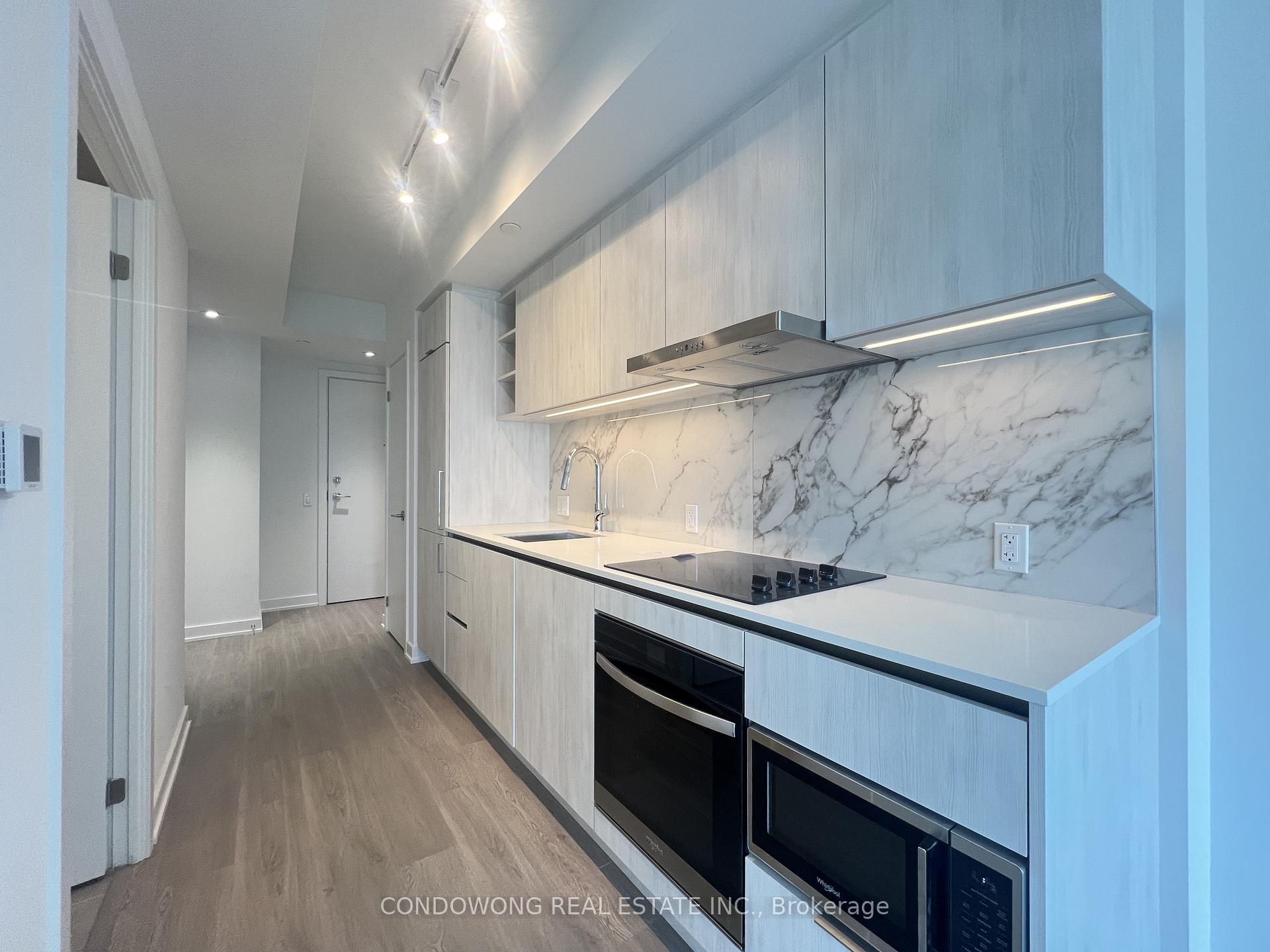 Photo 9 of Unit 4508, 8 Wellesley Street W, Toronto, Bay Street Corridor — HOMEH