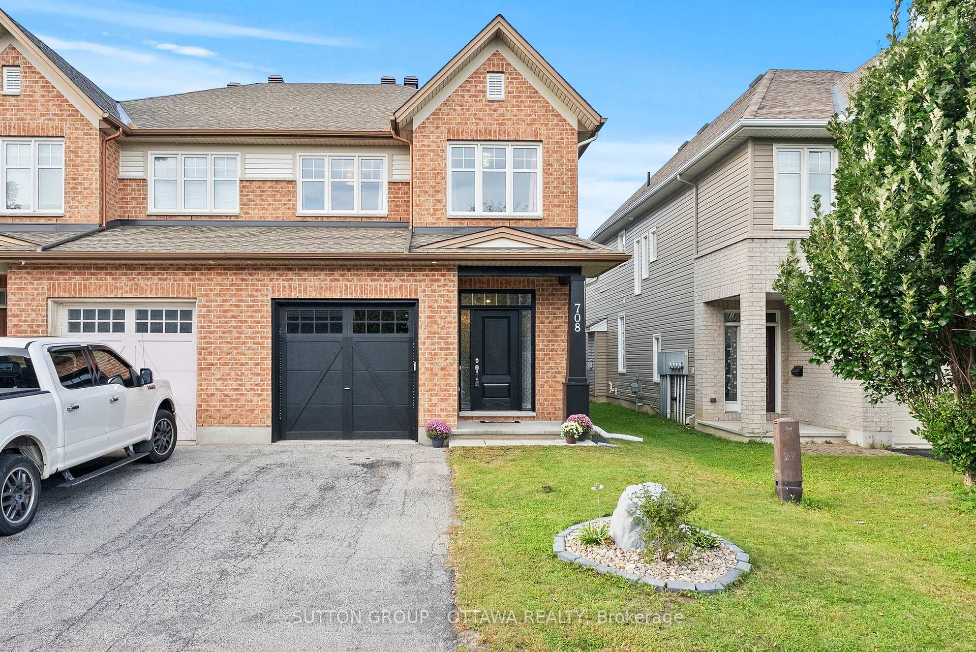 Photo 1 of 708 Hazelnut Crescent, Ottawa, Blossom Park/Kemp Park/Findlay Creek — HOMEH