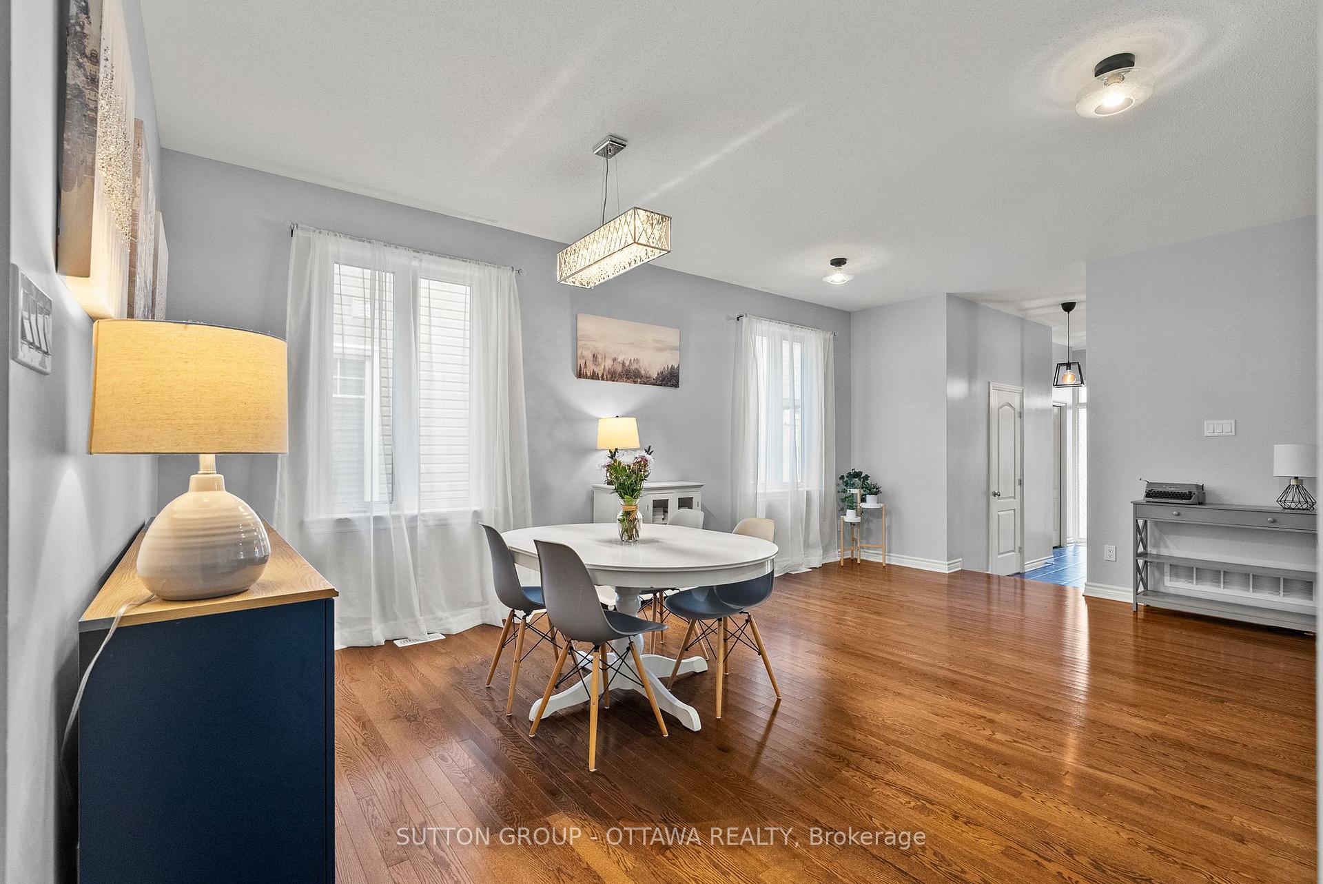 Photo 9 of 708 Hazelnut Crescent, Ottawa, Blossom Park/Kemp Park/Findlay Creek — HOMEH