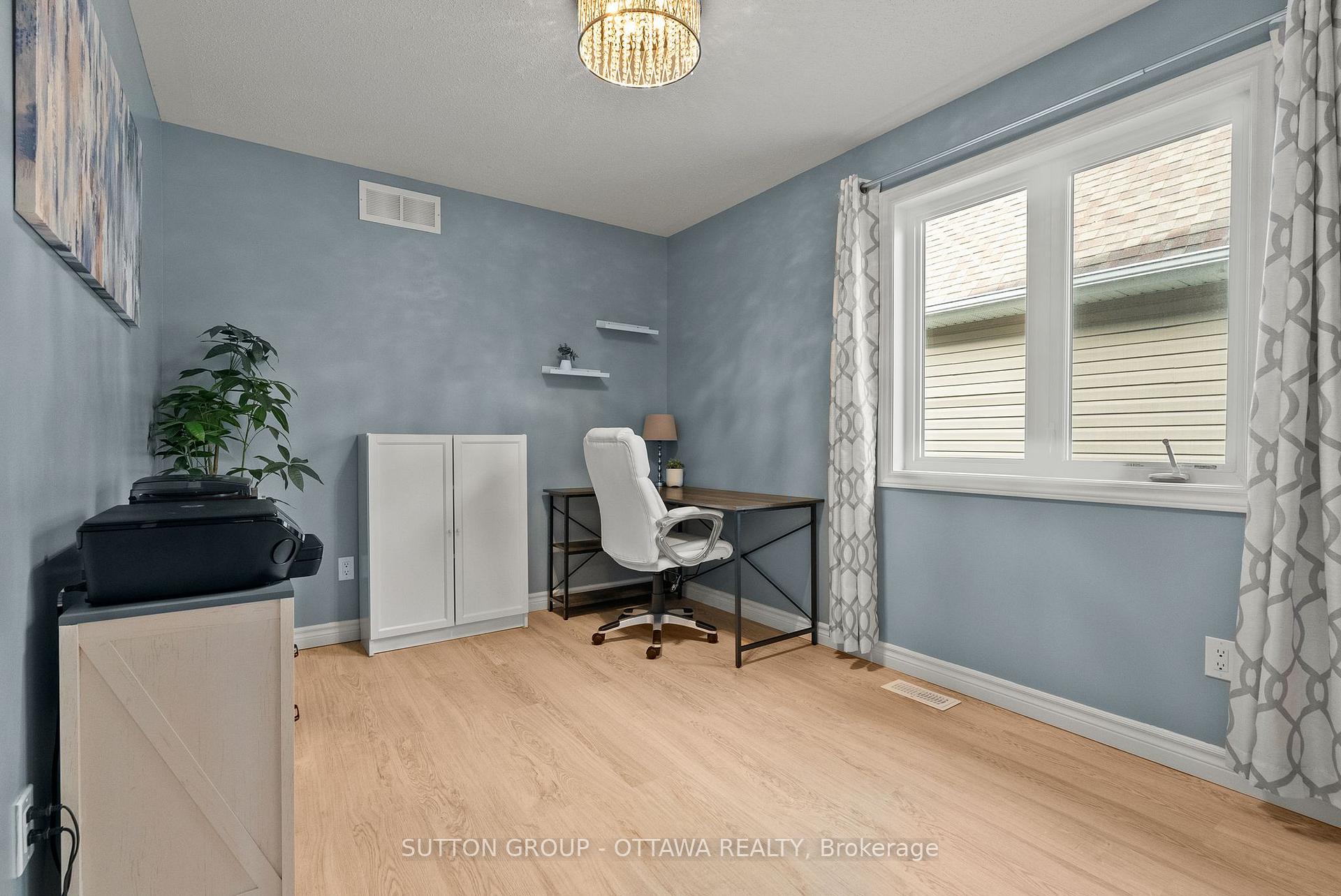 Photo 33 of 708 Hazelnut Crescent, Ottawa, Blossom Park/Kemp Park/Findlay Creek — HOMEH