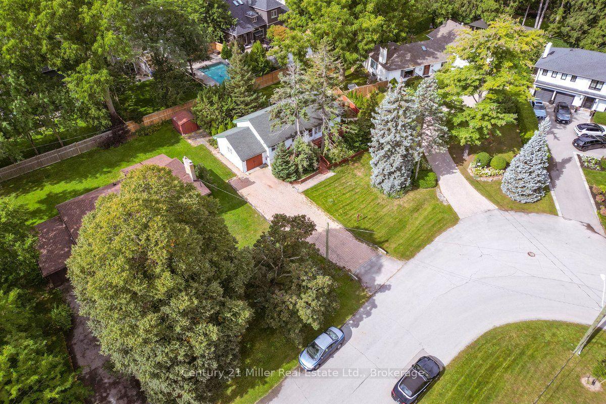 Photo 27 of 2013 Deramore Drive, Oakville, Ford — HOMEH
