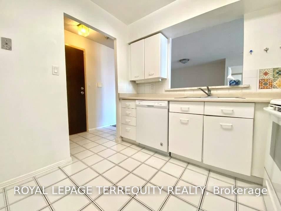 Photo 27 of Unit 201, 30 Greenfield Avenue, North York, Willowdale East — HOMEH
