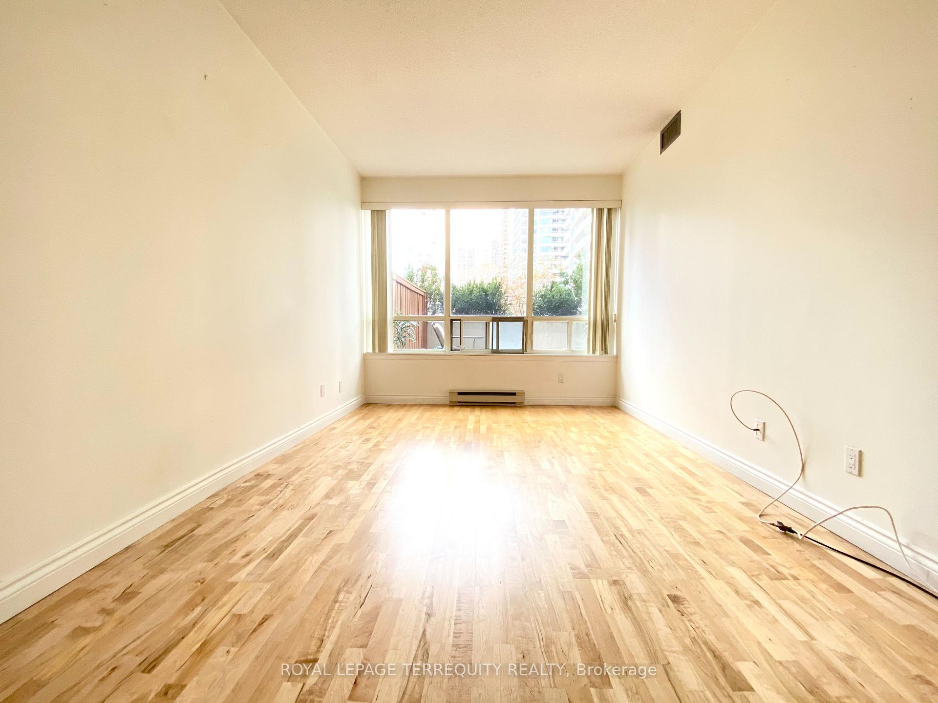 Photo 18 of Unit 201, 30 Greenfield Avenue, North York, Willowdale East — HOMEH