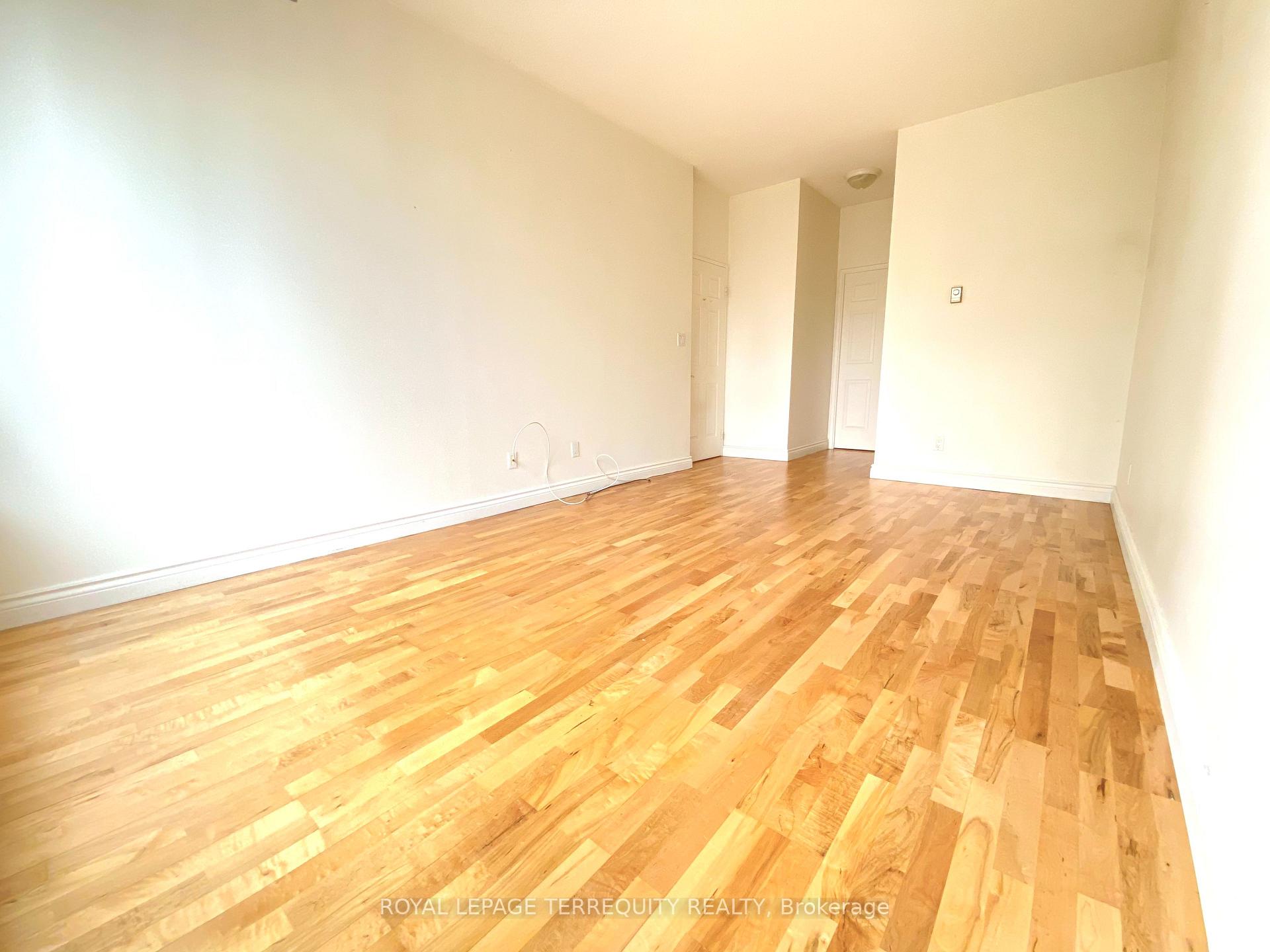 Photo 20 of Unit 201, 30 Greenfield Avenue, North York, Willowdale East — HOMEH