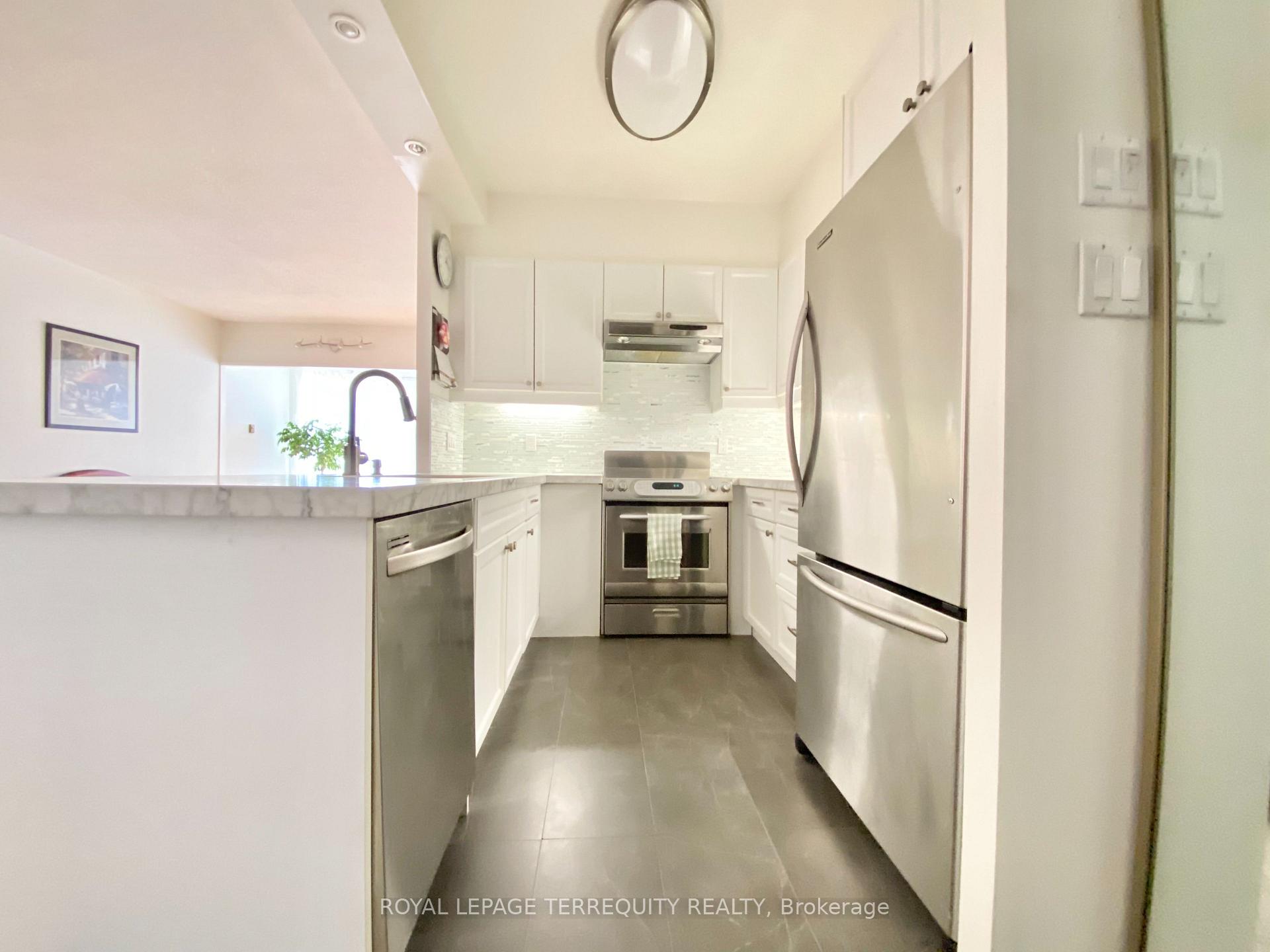 Photo 32 of Unit 201, 30 Greenfield Avenue, North York, Willowdale East — HOMEH