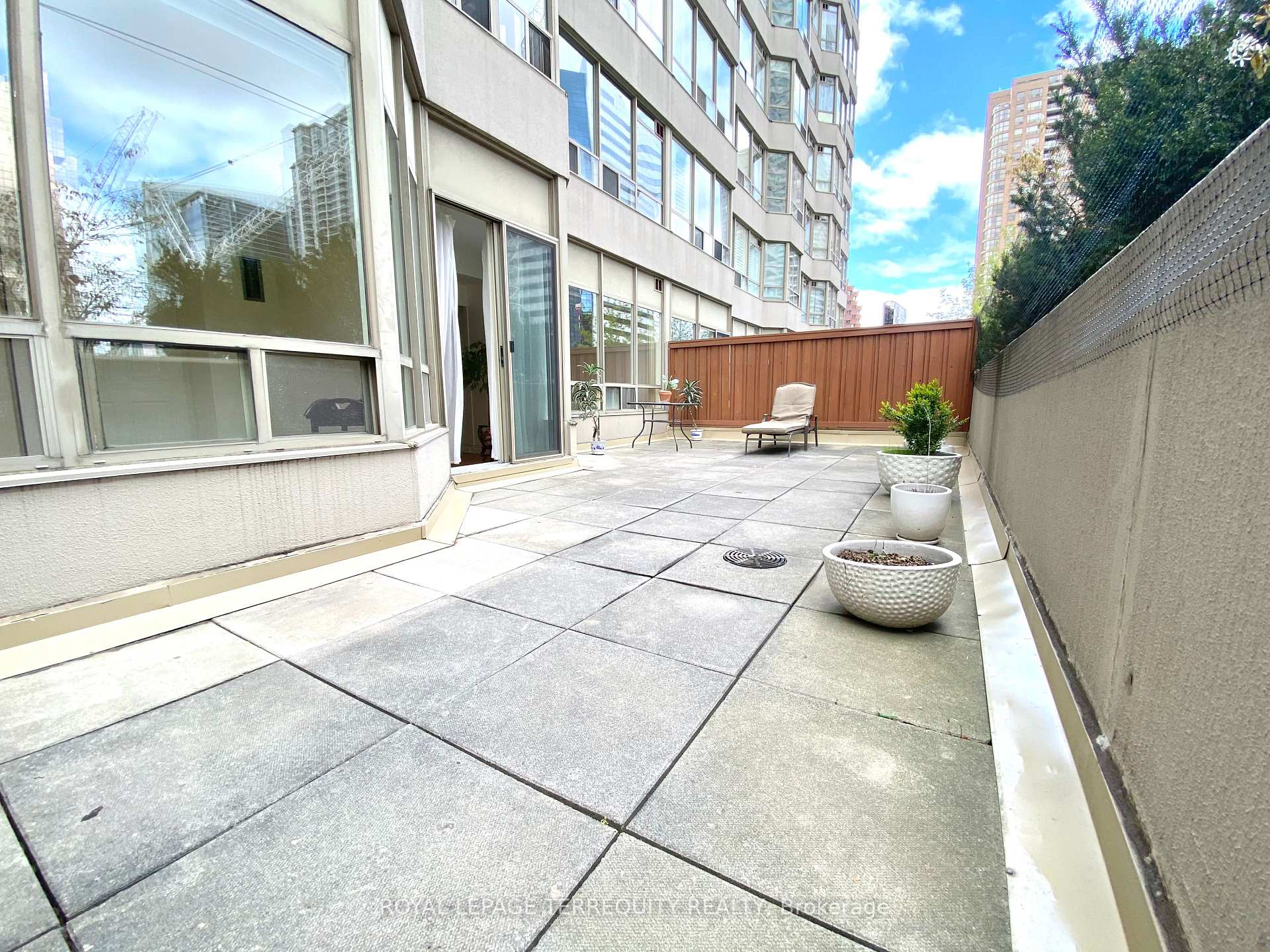 Photo 54 of Unit 201, 30 Greenfield Avenue, North York, Willowdale East — HOMEH