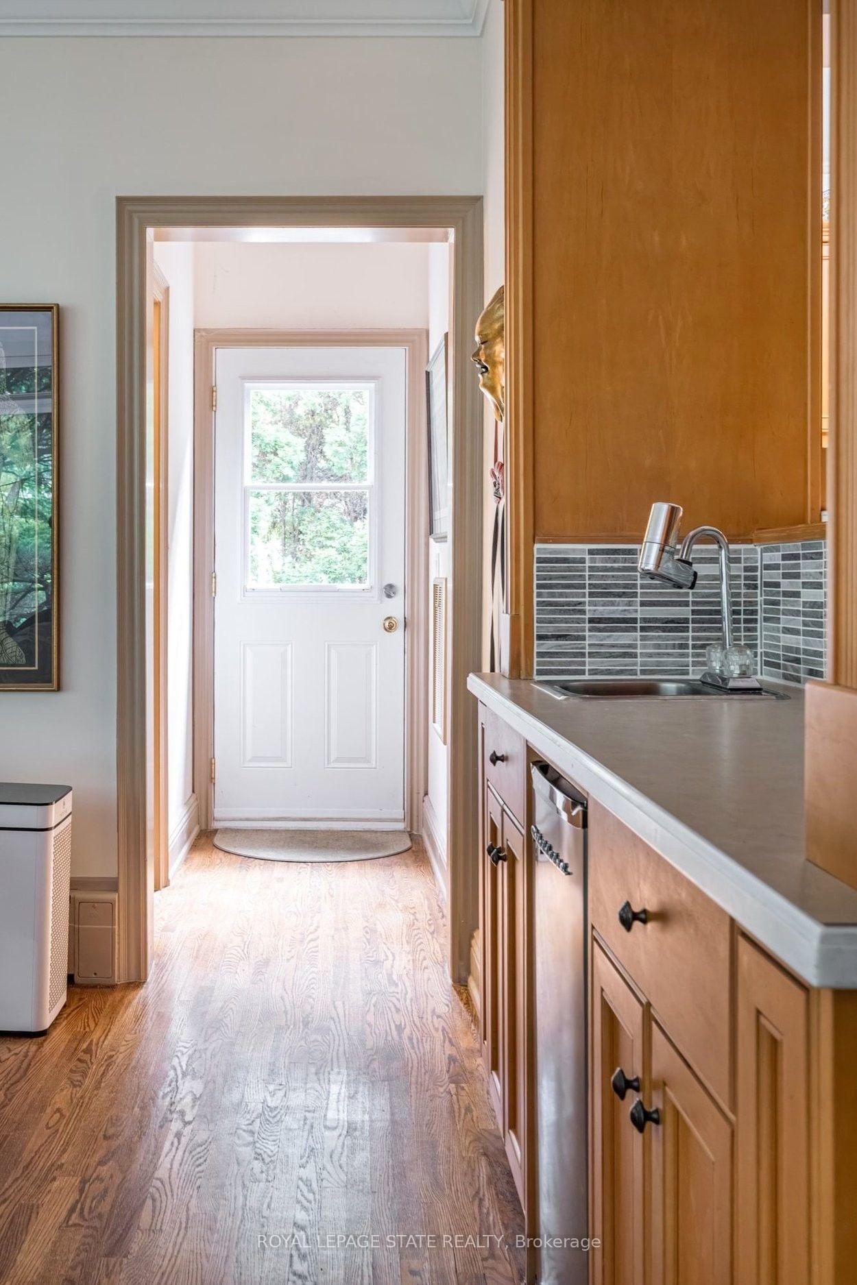 Photo 27 of 18 Forsyth Avenue N, Hamilton, Westdale — HOMEH