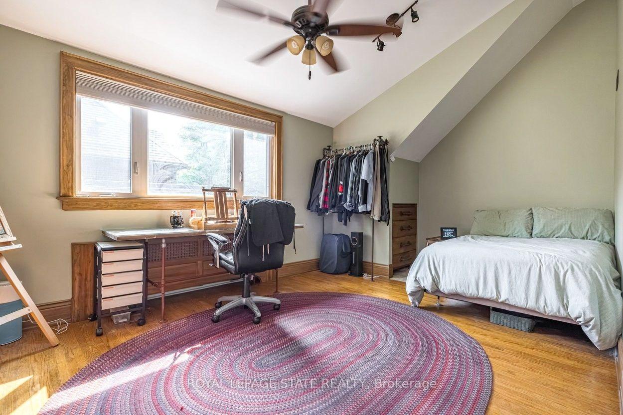 Photo 31 of 18 Forsyth Avenue N, Hamilton, Westdale — HOMEH