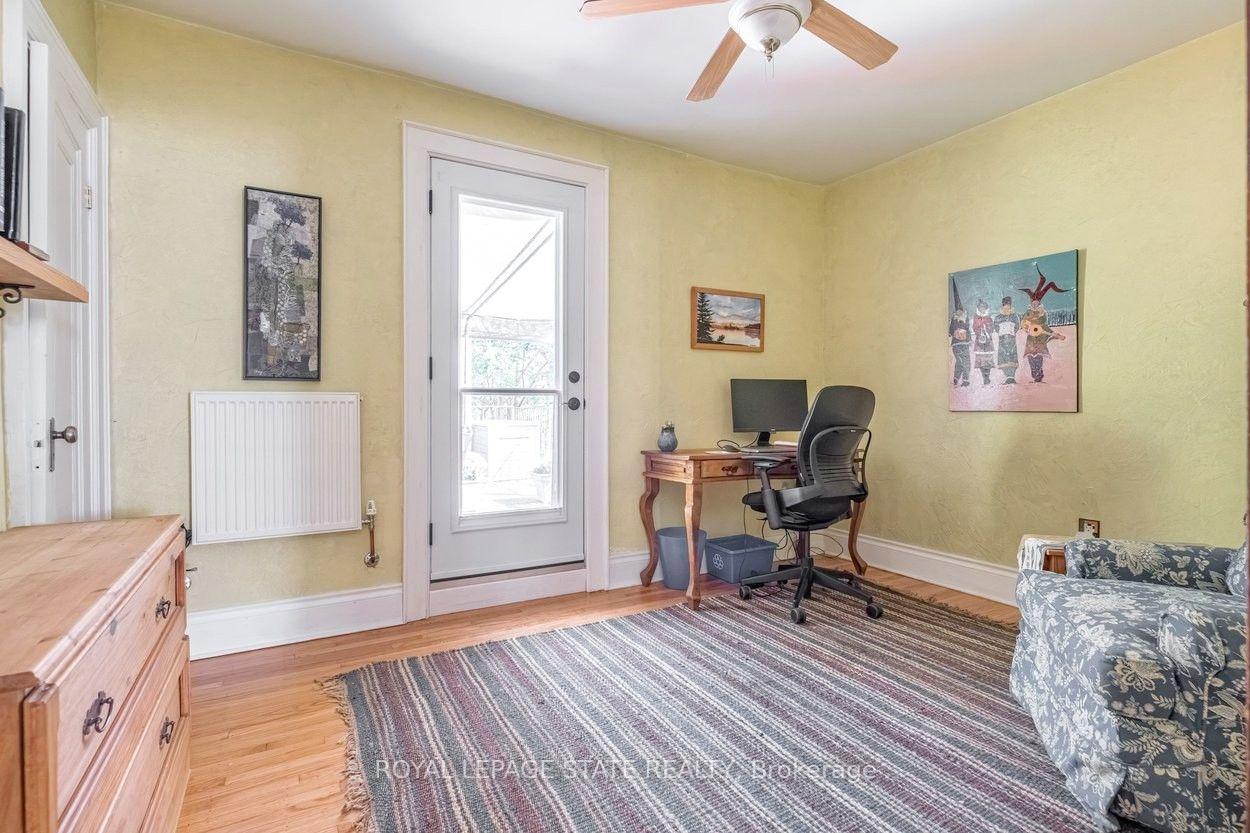 Photo 40 of 18 Forsyth Avenue N, Hamilton, Westdale — HOMEH