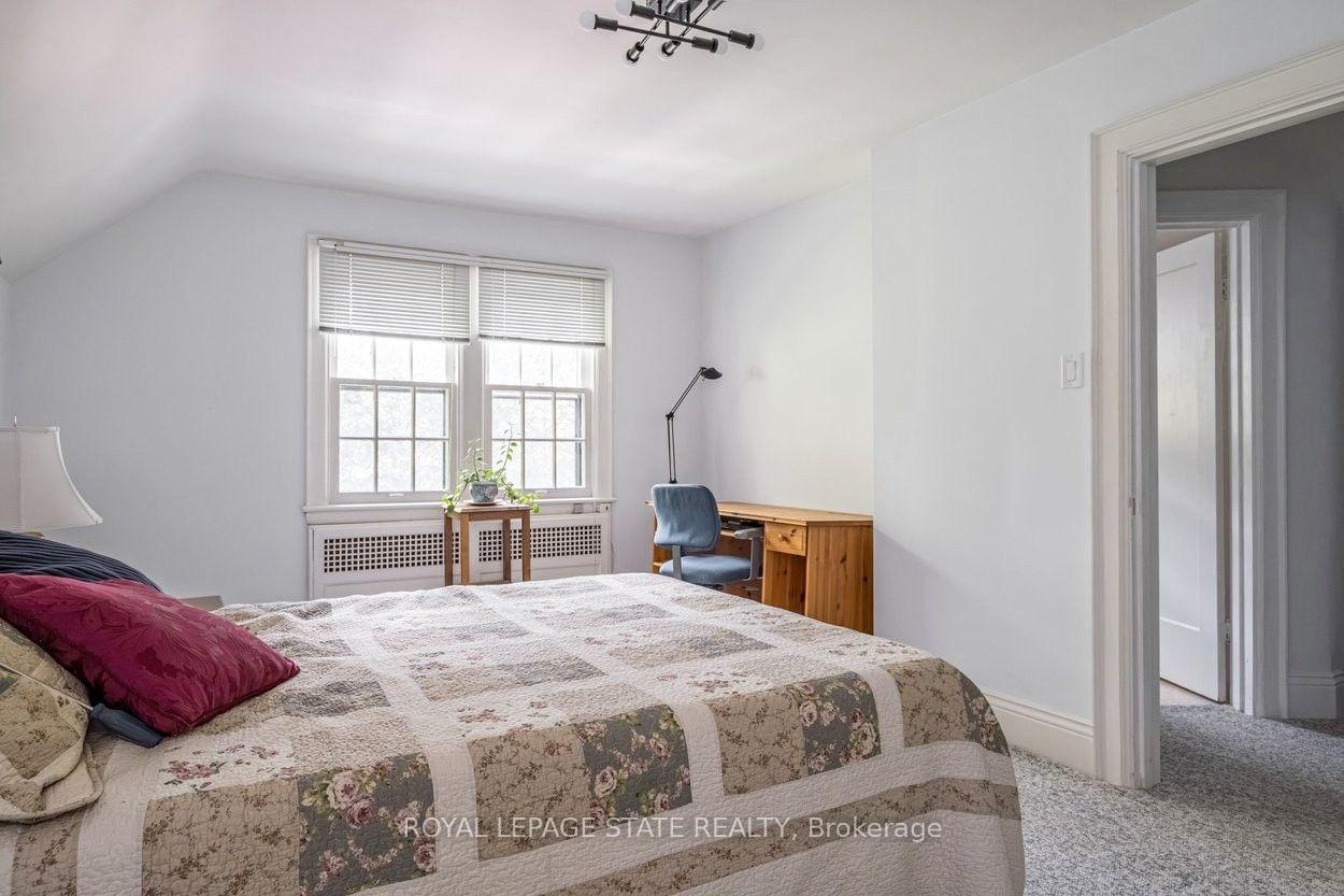 Photo 45 of 18 Forsyth Avenue N, Hamilton, Westdale — HOMEH