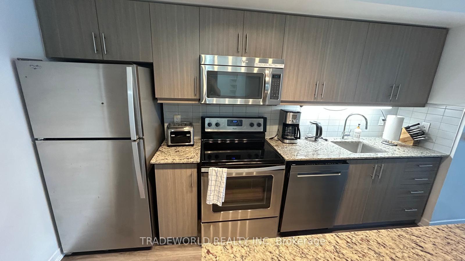 Photo 9 of Unit Ph7, 10 Willison Square, Toronto, Kensington-Chinatown — HOMEH