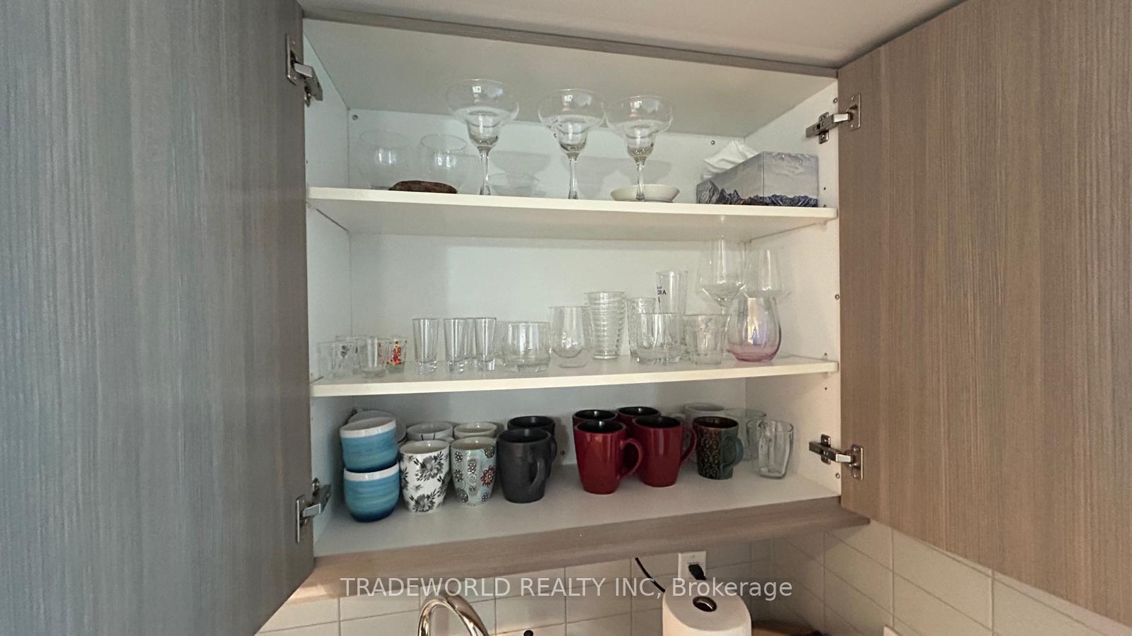 Photo 13 of Unit Ph7, 10 Willison Square, Toronto, Kensington-Chinatown — HOMEH