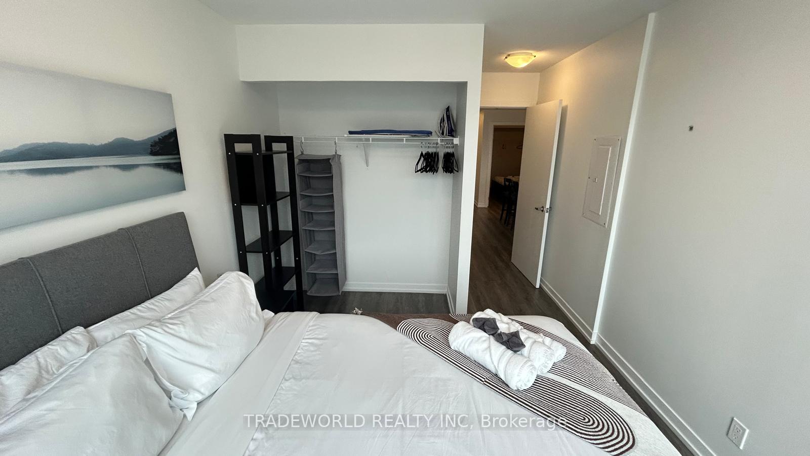 Photo 17 of Unit Ph7, 10 Willison Square, Toronto, Kensington-Chinatown — HOMEH