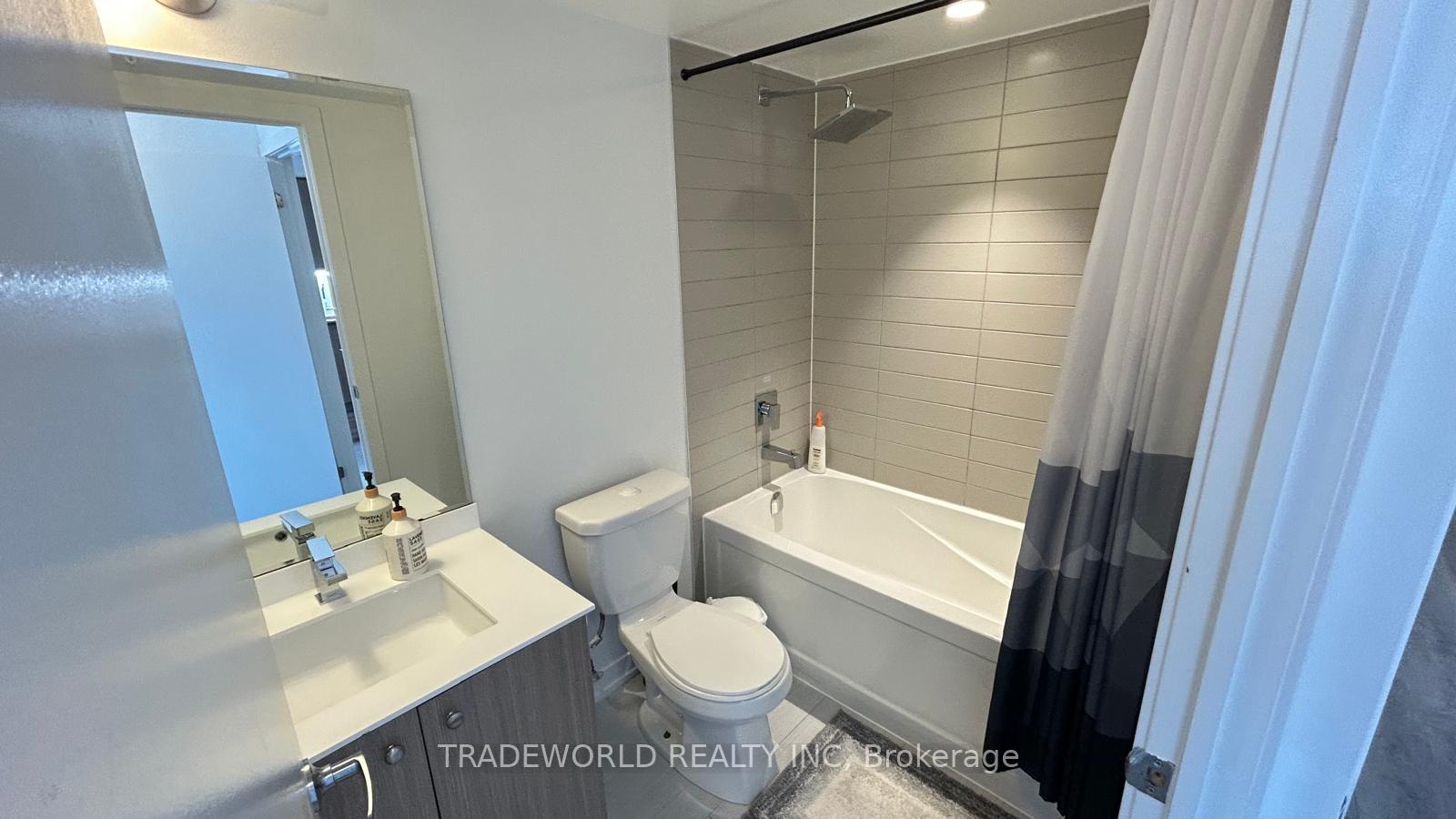 Photo 19 of Unit Ph7, 10 Willison Square, Toronto, Kensington-Chinatown — HOMEH