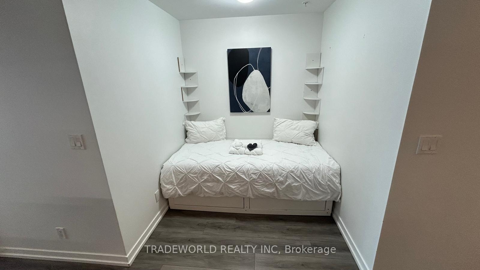 Photo 23 of Unit Ph7, 10 Willison Square, Toronto, Kensington-Chinatown — HOMEH