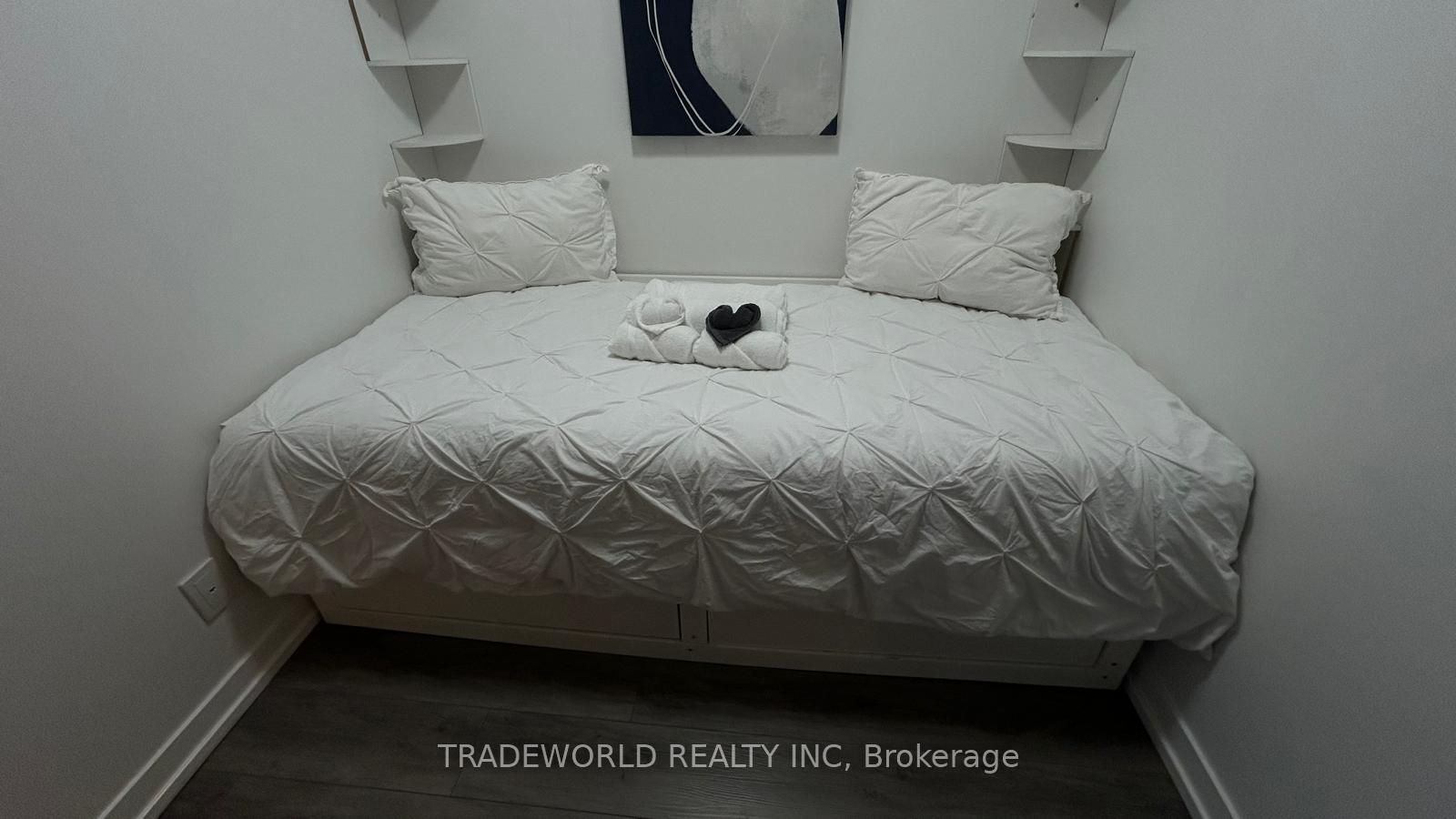Photo 24 of Unit Ph7, 10 Willison Square, Toronto, Kensington-Chinatown — HOMEH