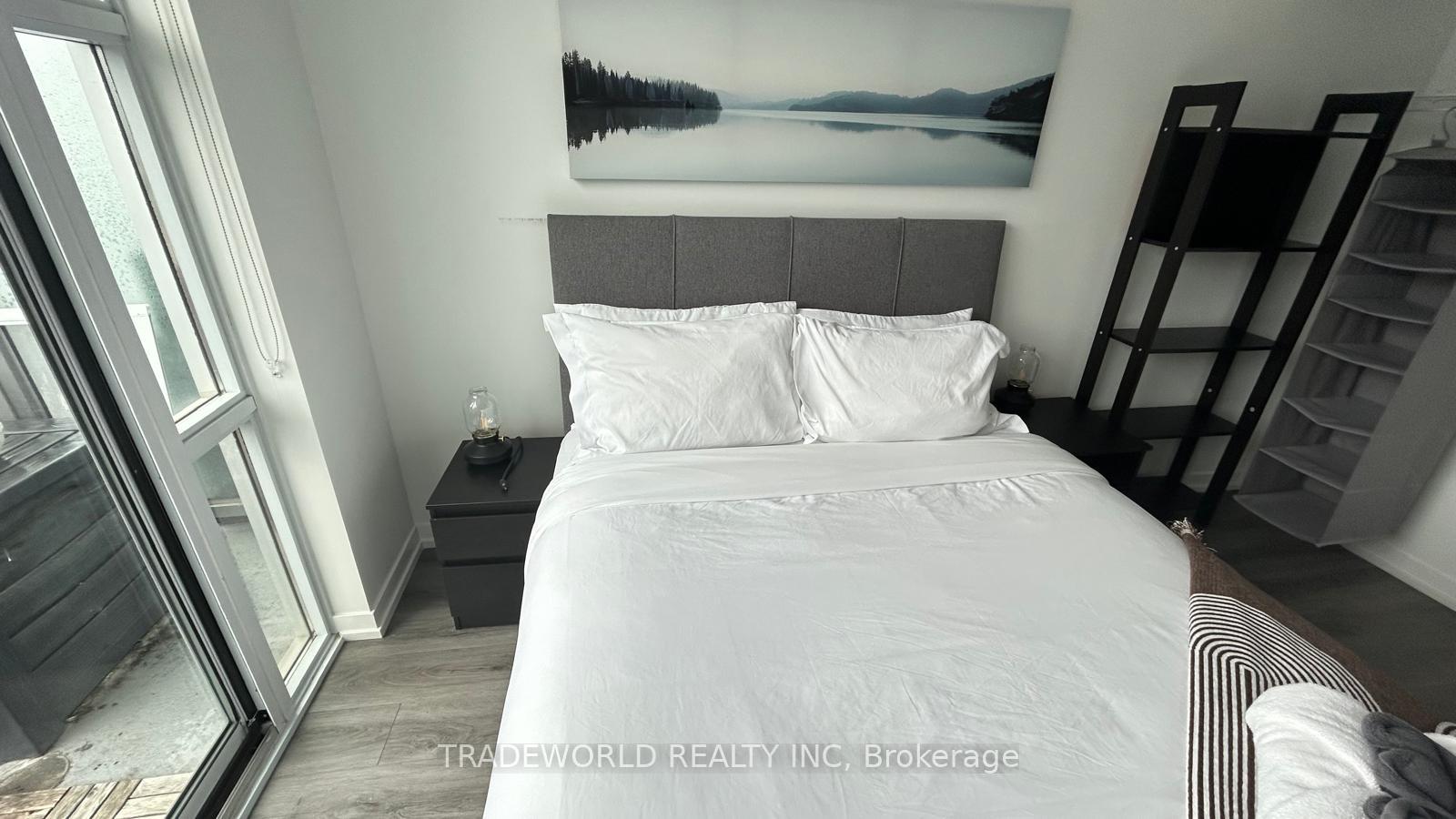 Photo 28 of Unit Ph7, 10 Willison Square, Toronto, Kensington-Chinatown — HOMEH