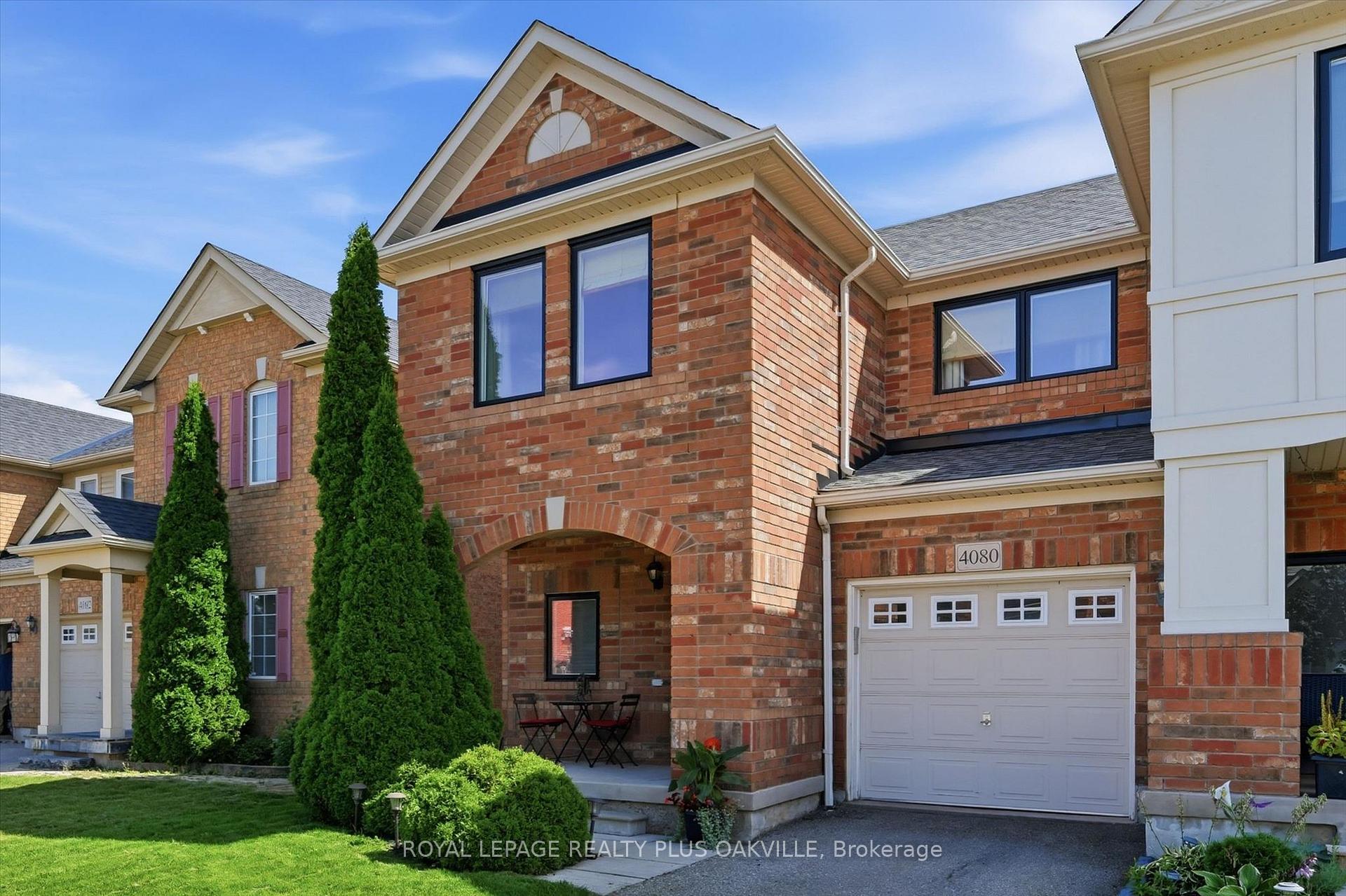 Photo 2 of 4080 Donnic Drive, Burlington, Alton — HOMEH