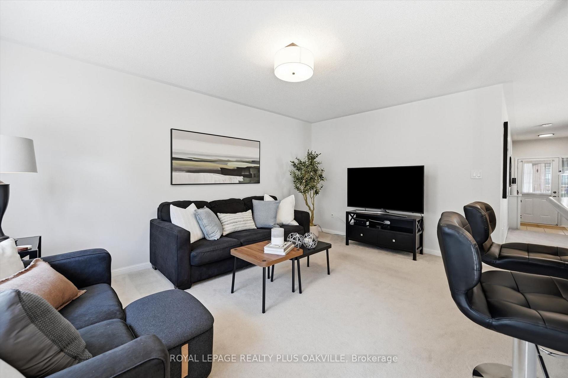 Photo 9 of 4080 Donnic Drive, Burlington, Alton — HOMEH