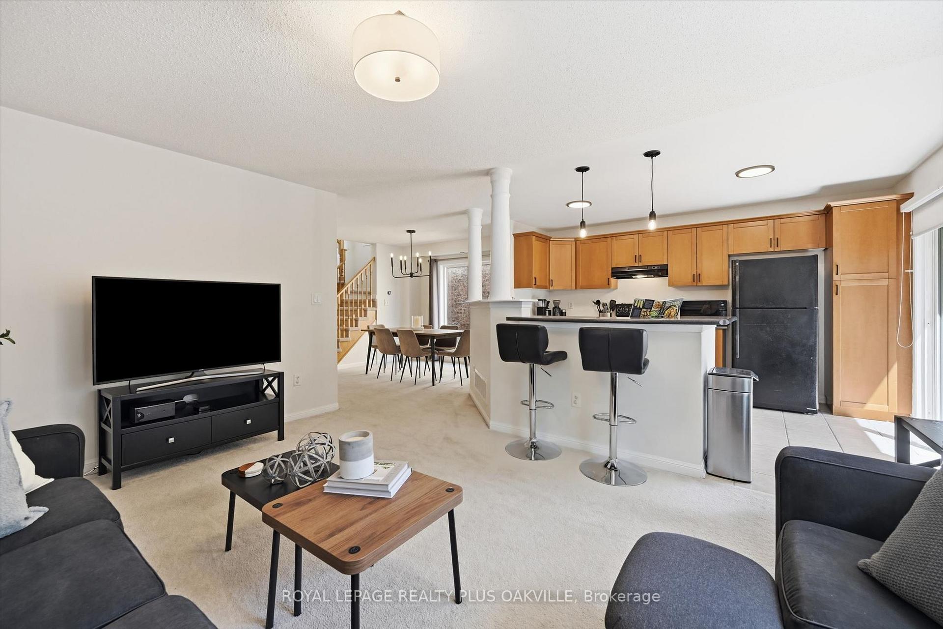 Photo 10 of 4080 Donnic Drive, Burlington, Alton — HOMEH