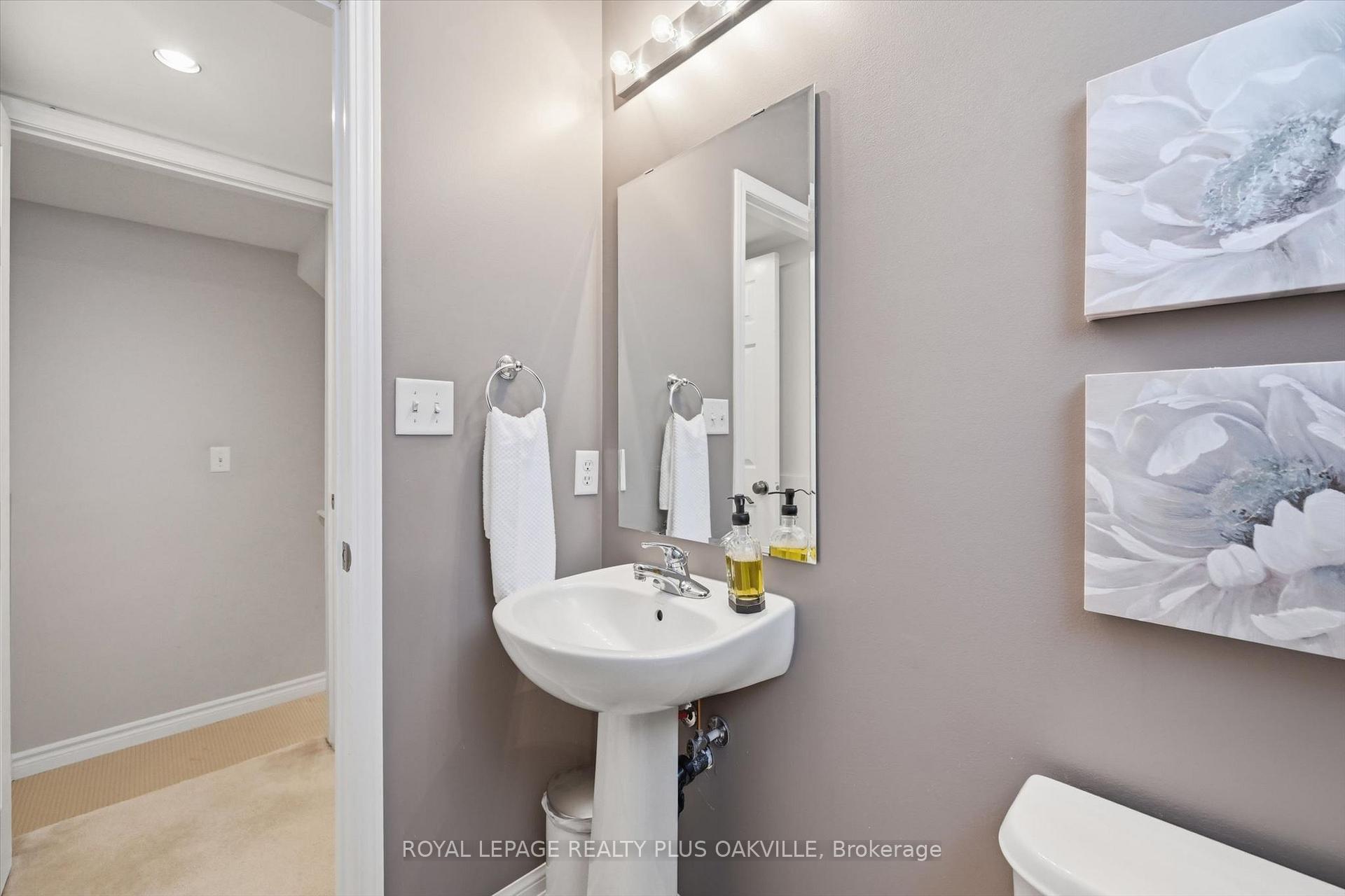 Photo 16 of 4080 Donnic Drive, Burlington, Alton — HOMEH