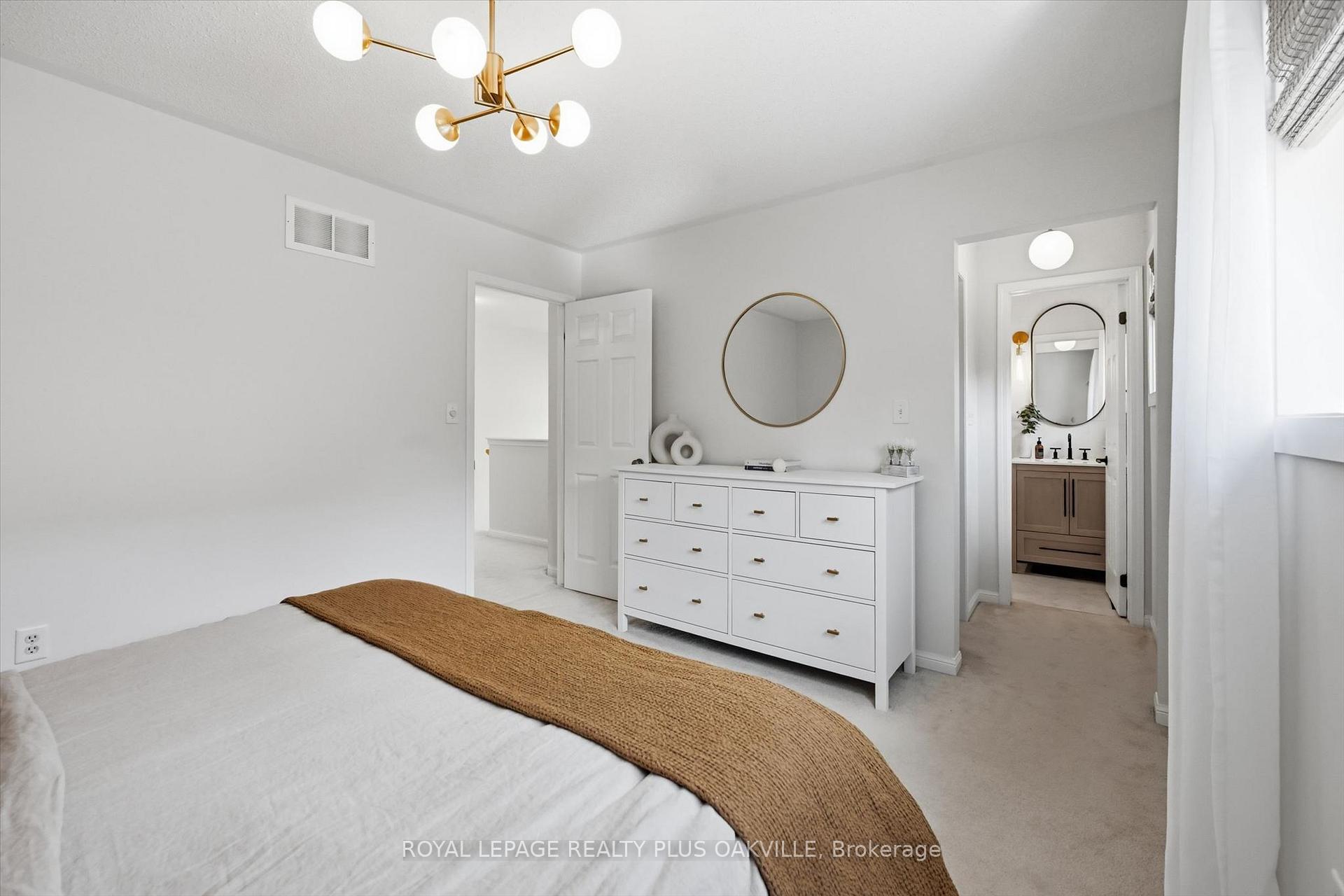 Photo 19 of 4080 Donnic Drive, Burlington, Alton — HOMEH