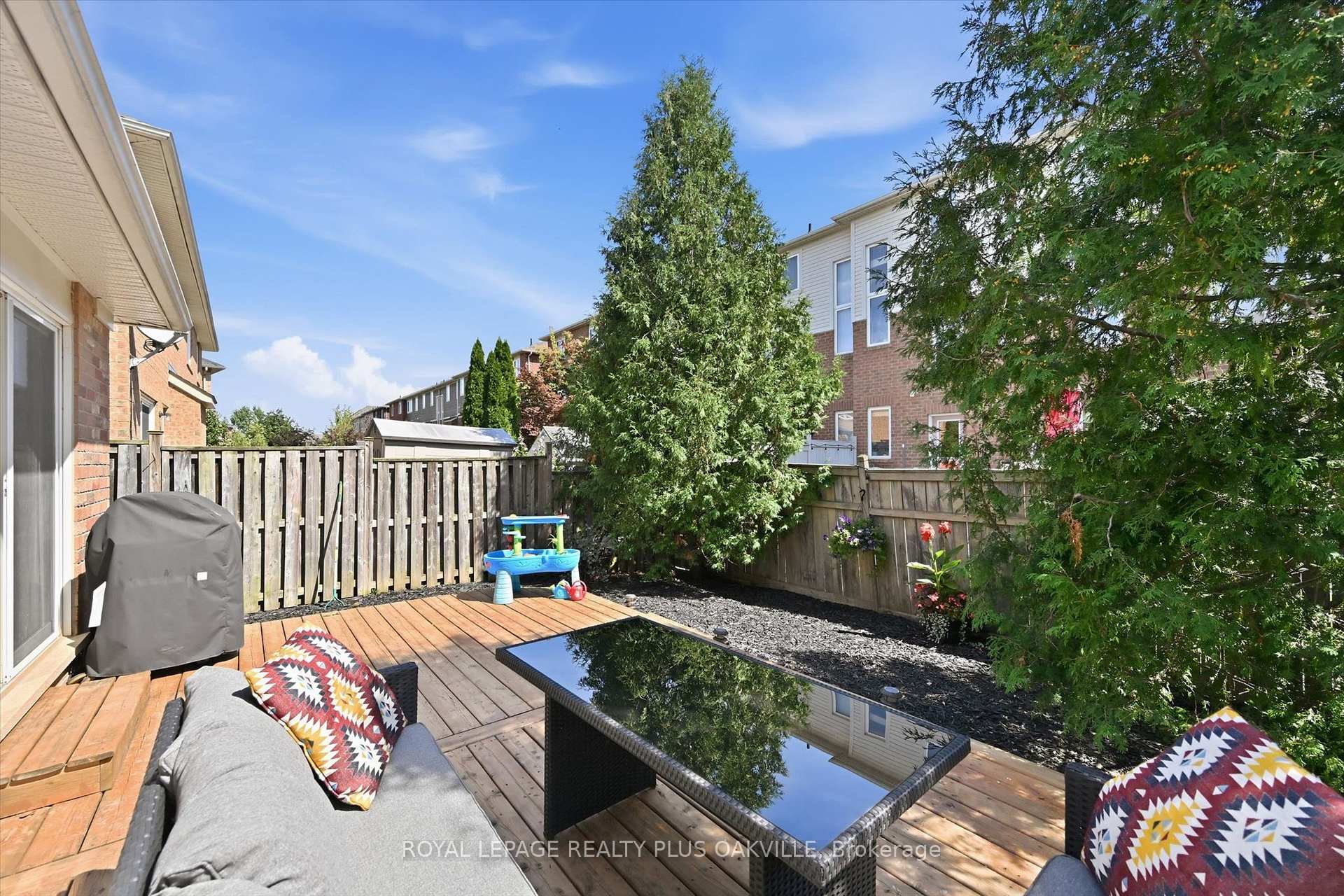 Photo 32 of 4080 Donnic Drive, Burlington, Alton — HOMEH