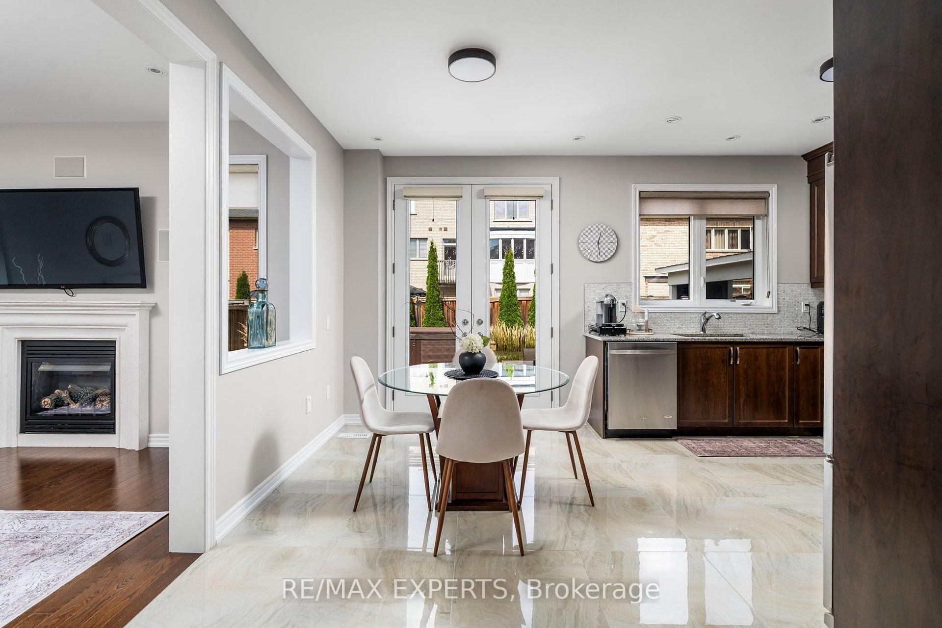 Photo 10 of 22 Garyscholl Road, Vaughan, Vellore Village — HOMEH