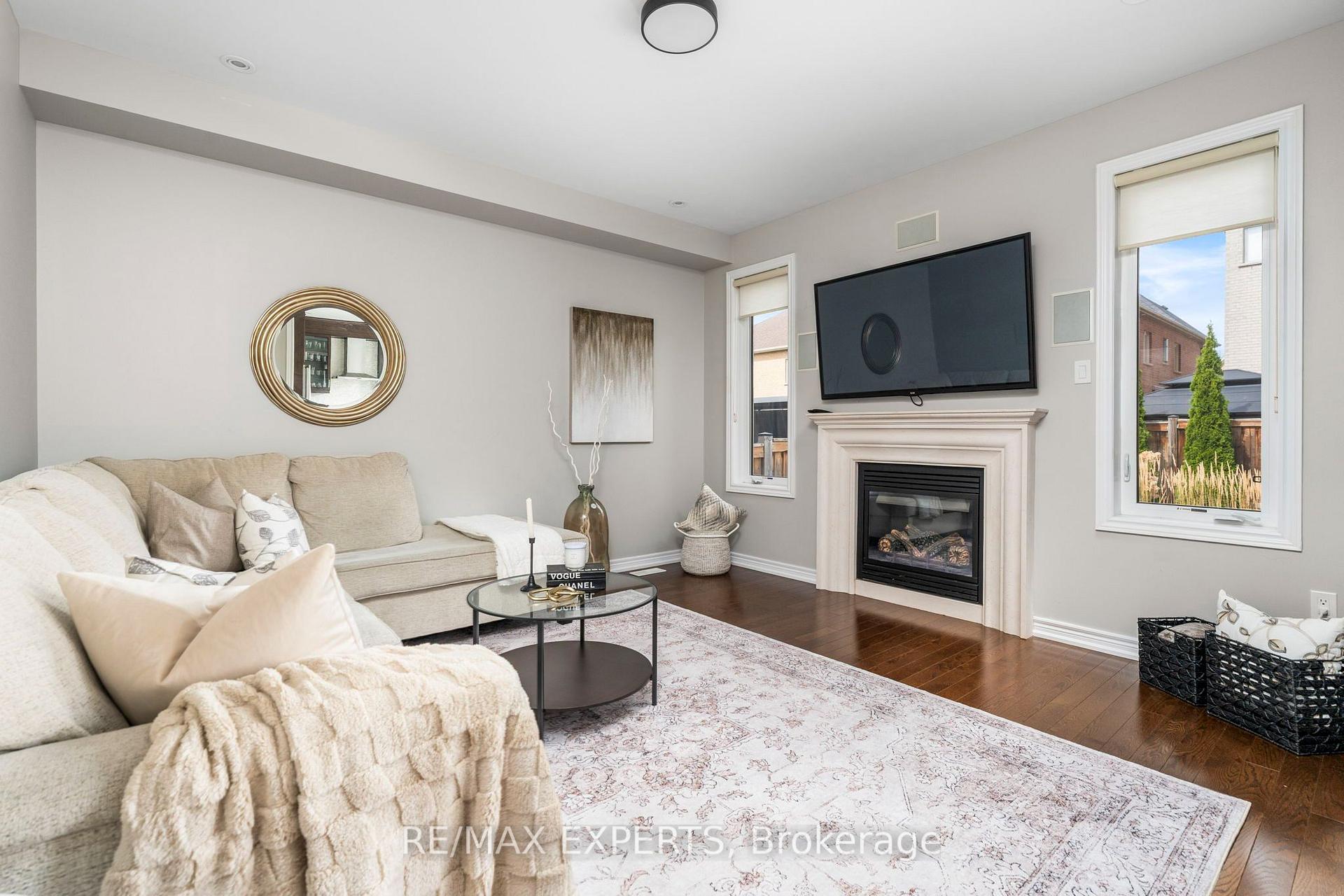 Photo 13 of 22 Garyscholl Road, Vaughan, Vellore Village — HOMEH