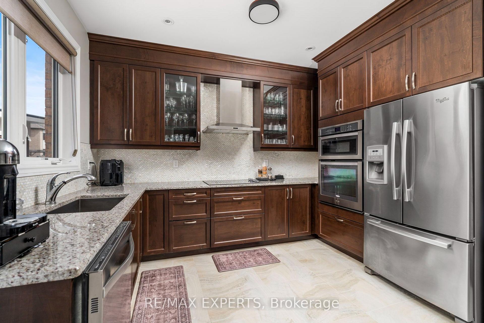 Photo 6 of 22 Garyscholl Road, Vaughan, Vellore Village — HOMEH