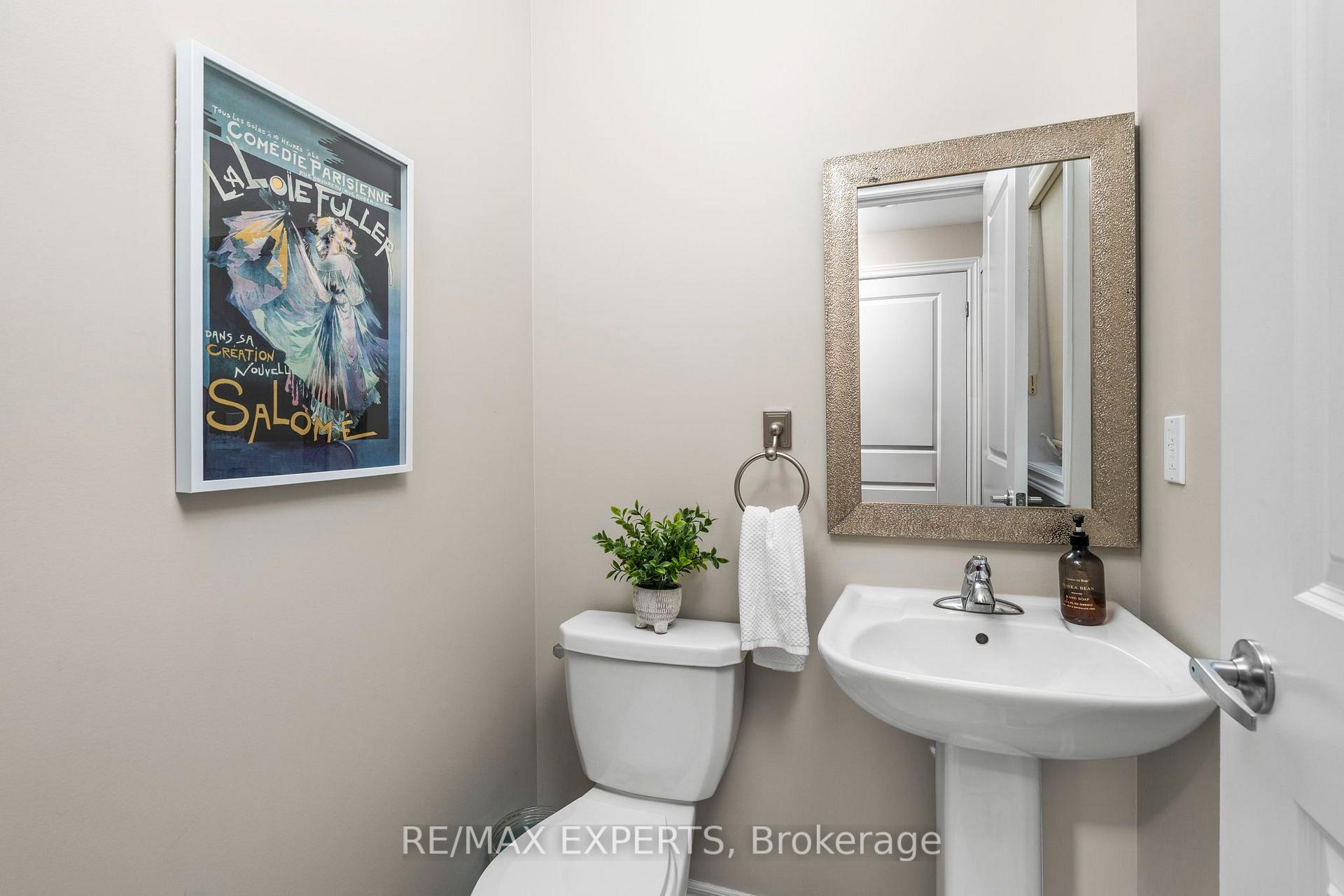 Photo 20 of 22 Garyscholl Road, Vaughan, Vellore Village — HOMEH
