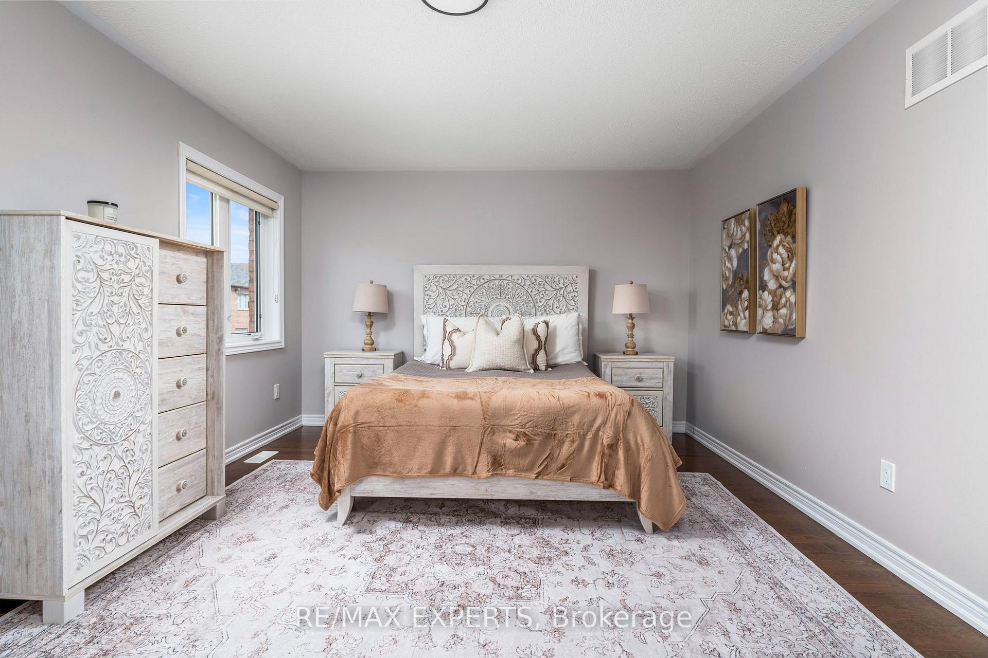 Photo 23 of 22 Garyscholl Road, Vaughan, Vellore Village — HOMEH