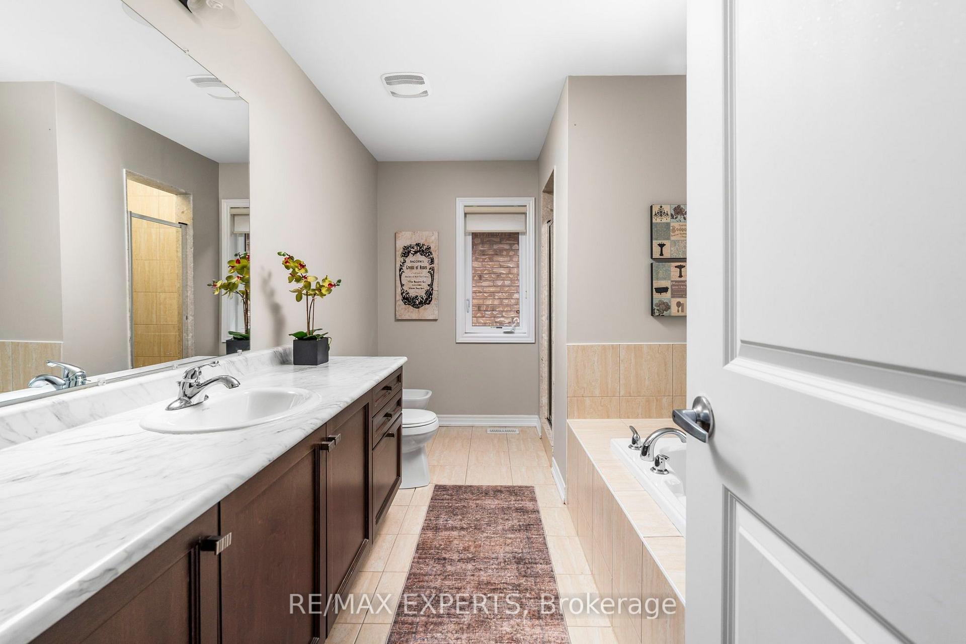 Photo 25 of 22 Garyscholl Road, Vaughan, Vellore Village — HOMEH