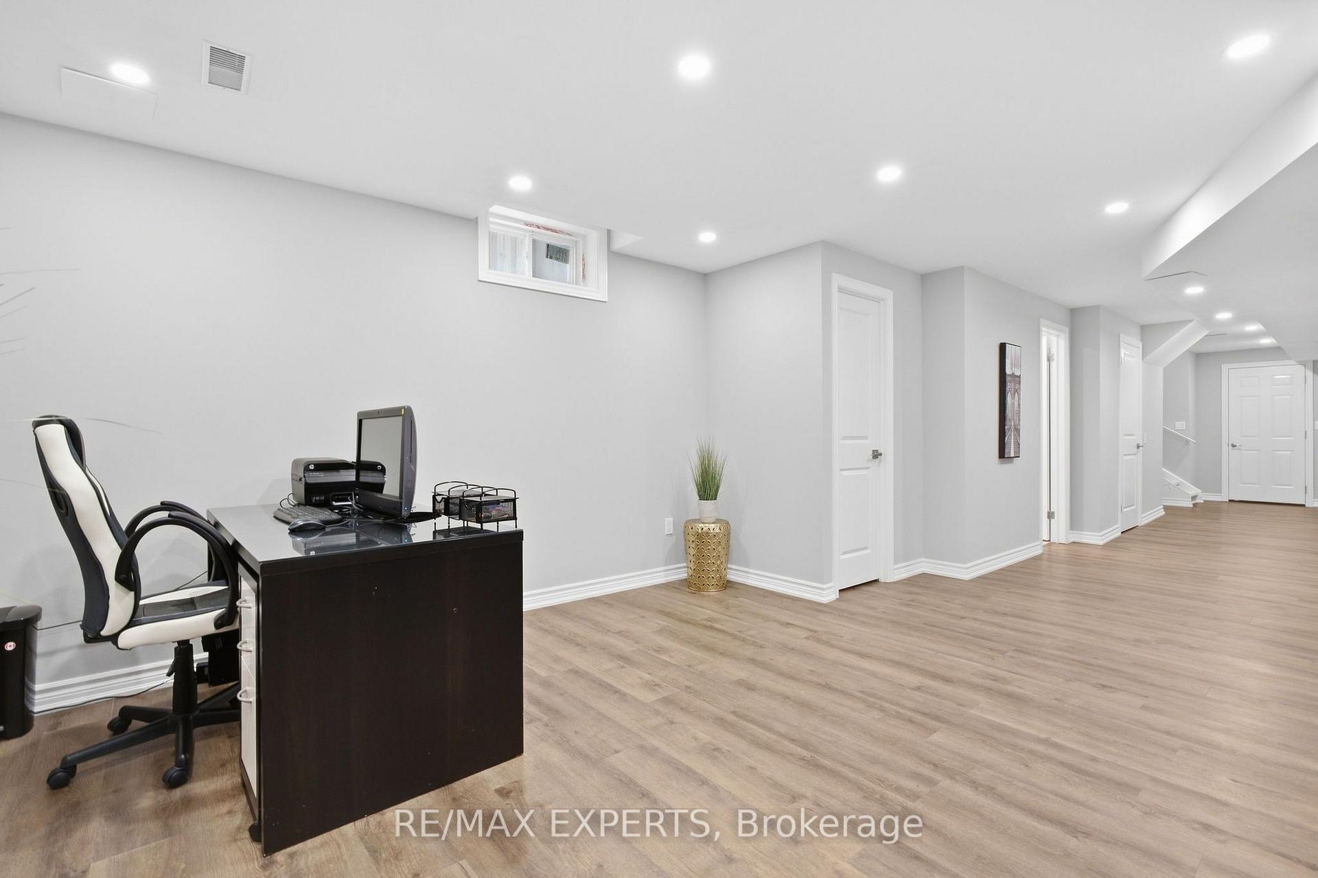 Photo 36 of 22 Garyscholl Road, Vaughan, Vellore Village — HOMEH