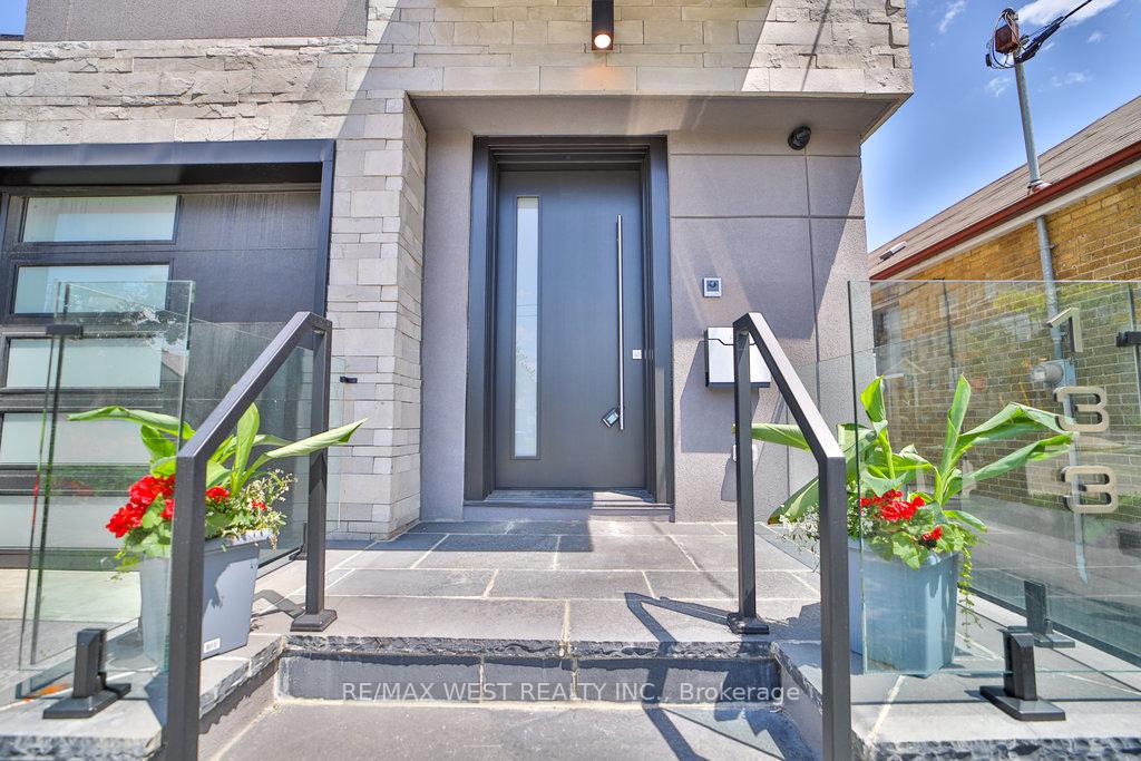 Photo 4 of 133 Times Road, North York, Briar Hill-Belgravia — HOMEH