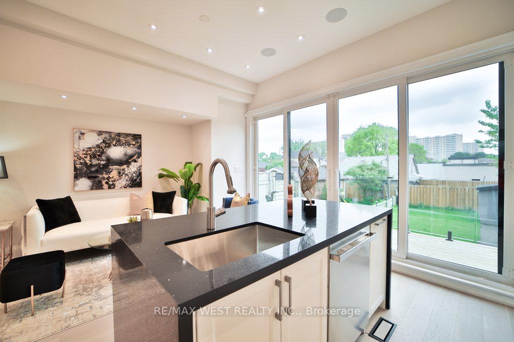 Photo 16 of 133 Times Road, North York, Briar Hill-Belgravia — HOMEH