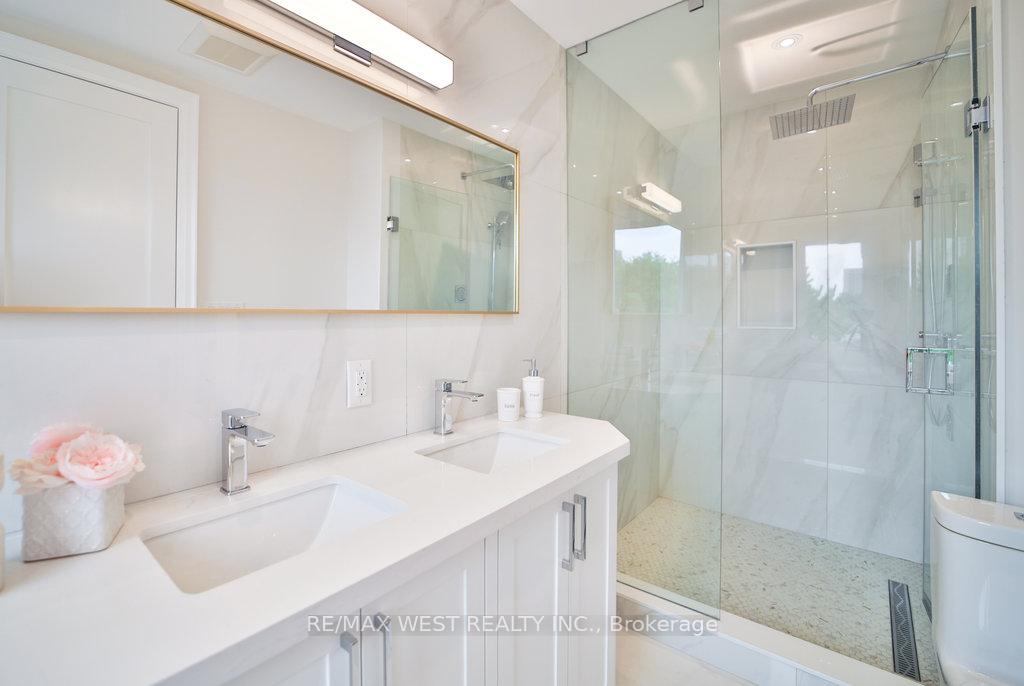 Photo 24 of 133 Times Road, North York, Briar Hill-Belgravia — HOMEH