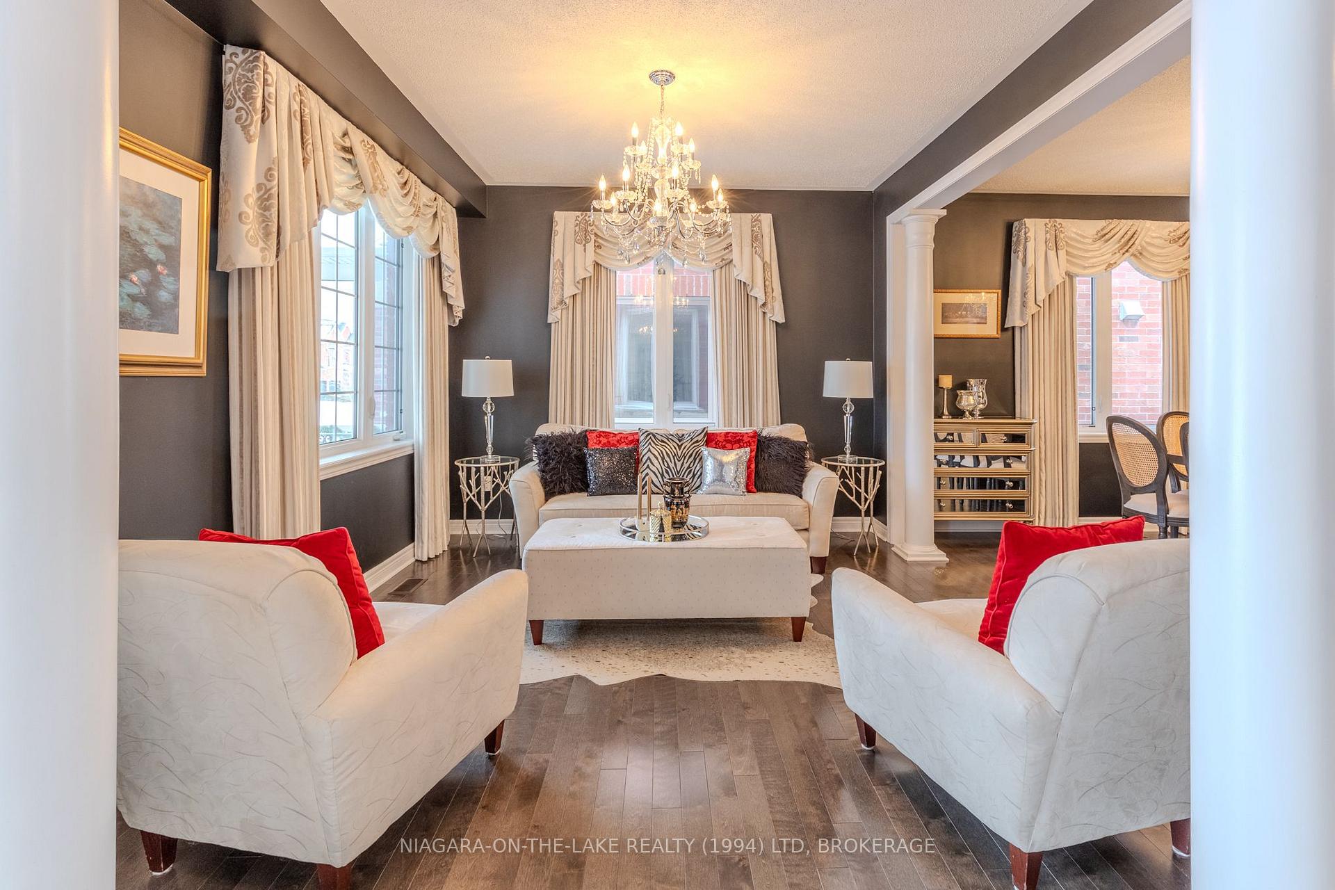 Photo 8 of 218 Wright Crescent Wright Crescent, Niagara-on-the-Lake, Glendale — HOMEH