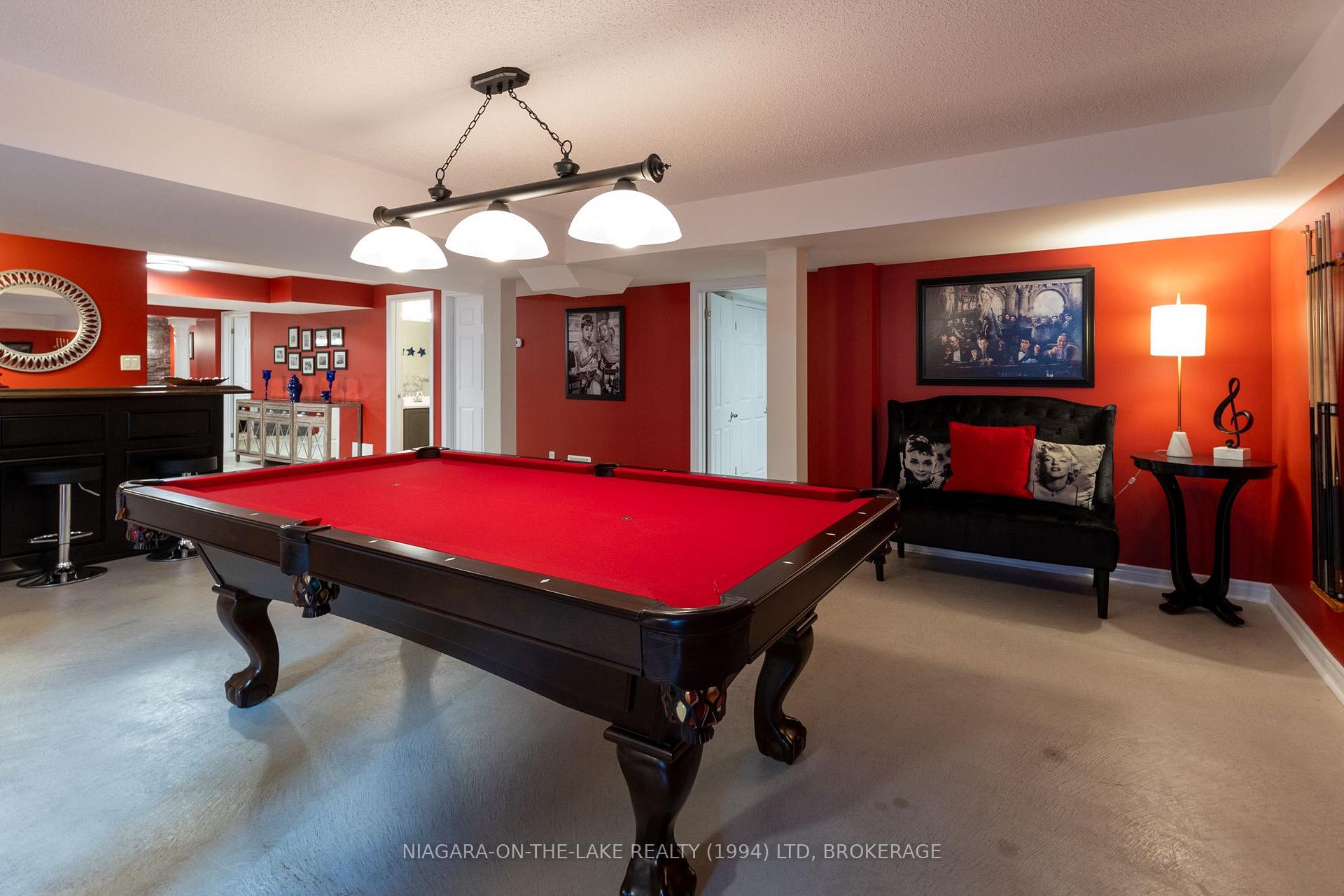 Photo 34 of 218 Wright Crescent Wright Crescent, Niagara-on-the-Lake, Glendale — HOMEH