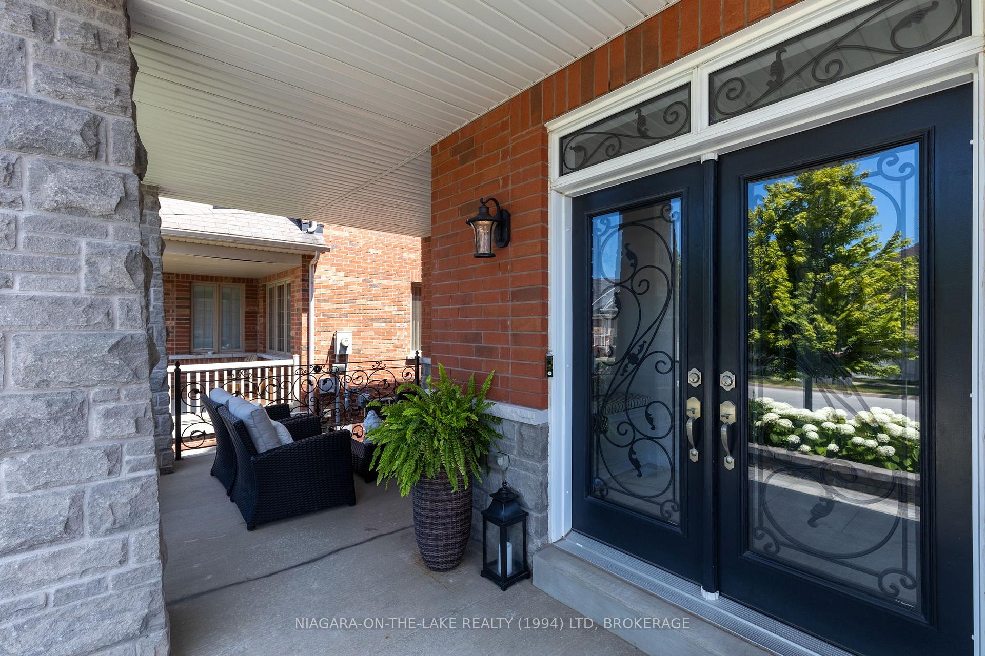 Photo 49 of 218 Wright Crescent Wright Crescent, Niagara-on-the-Lake, Glendale — HOMEH
