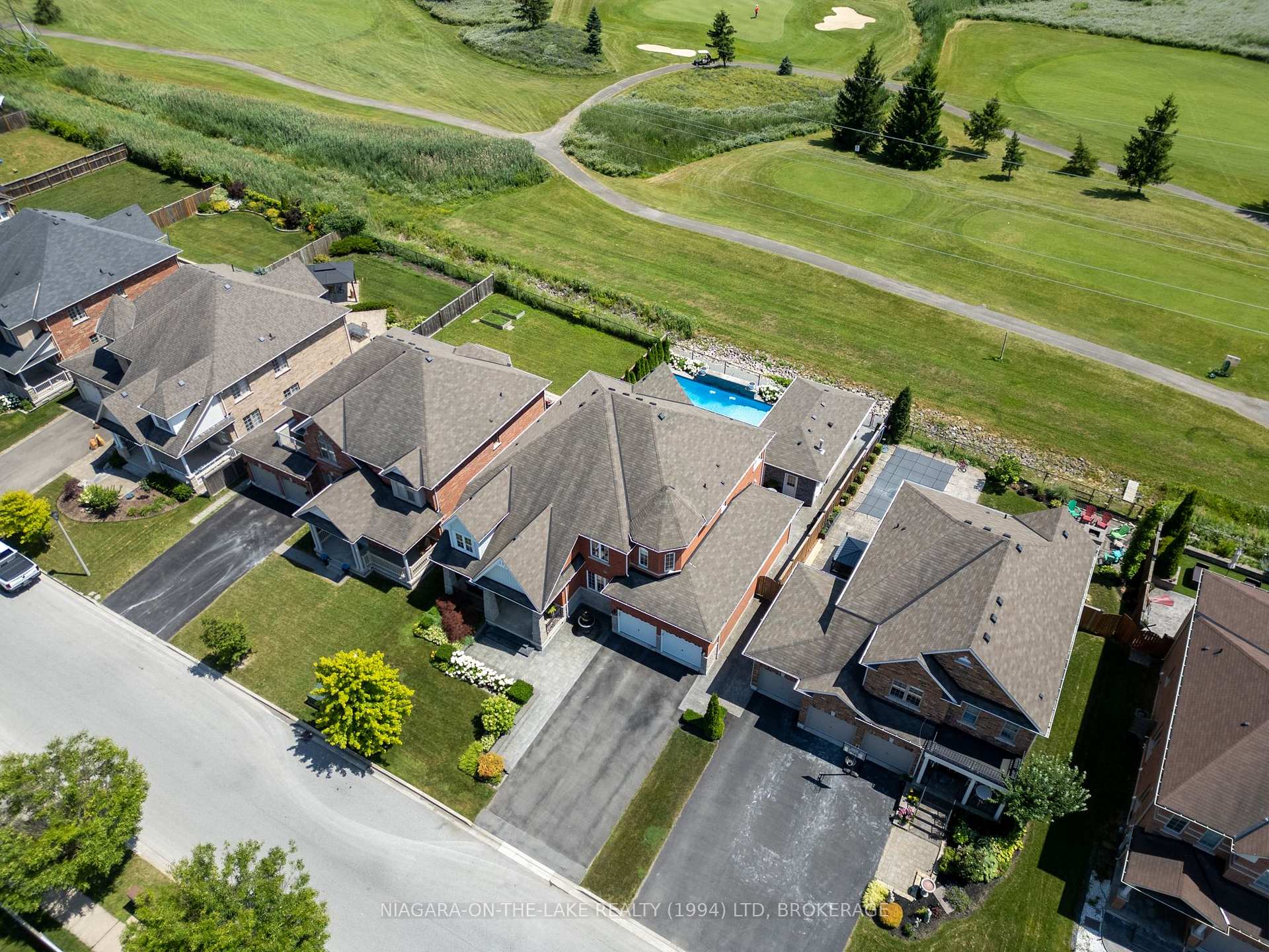 Photo 53 of 218 Wright Crescent Wright Crescent, Niagara-on-the-Lake, Glendale — HOMEH