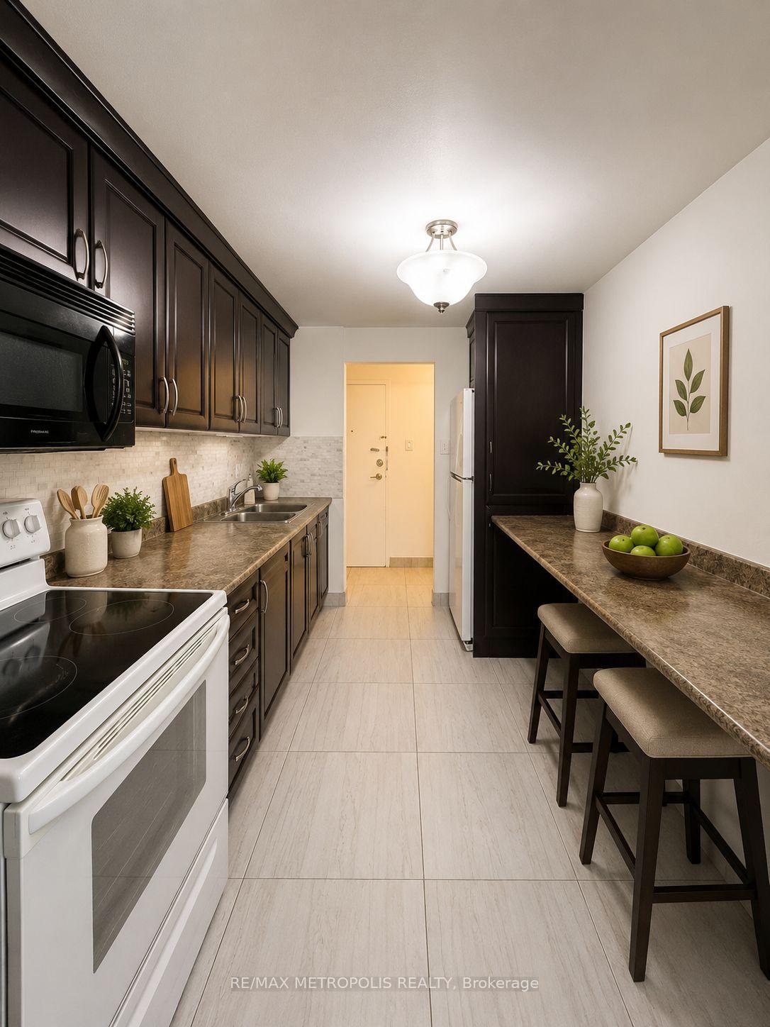 Photo 3 of Unit 202, 1445 Wilson Avenue, North York, Downsview-Roding-CFB — HOMEH